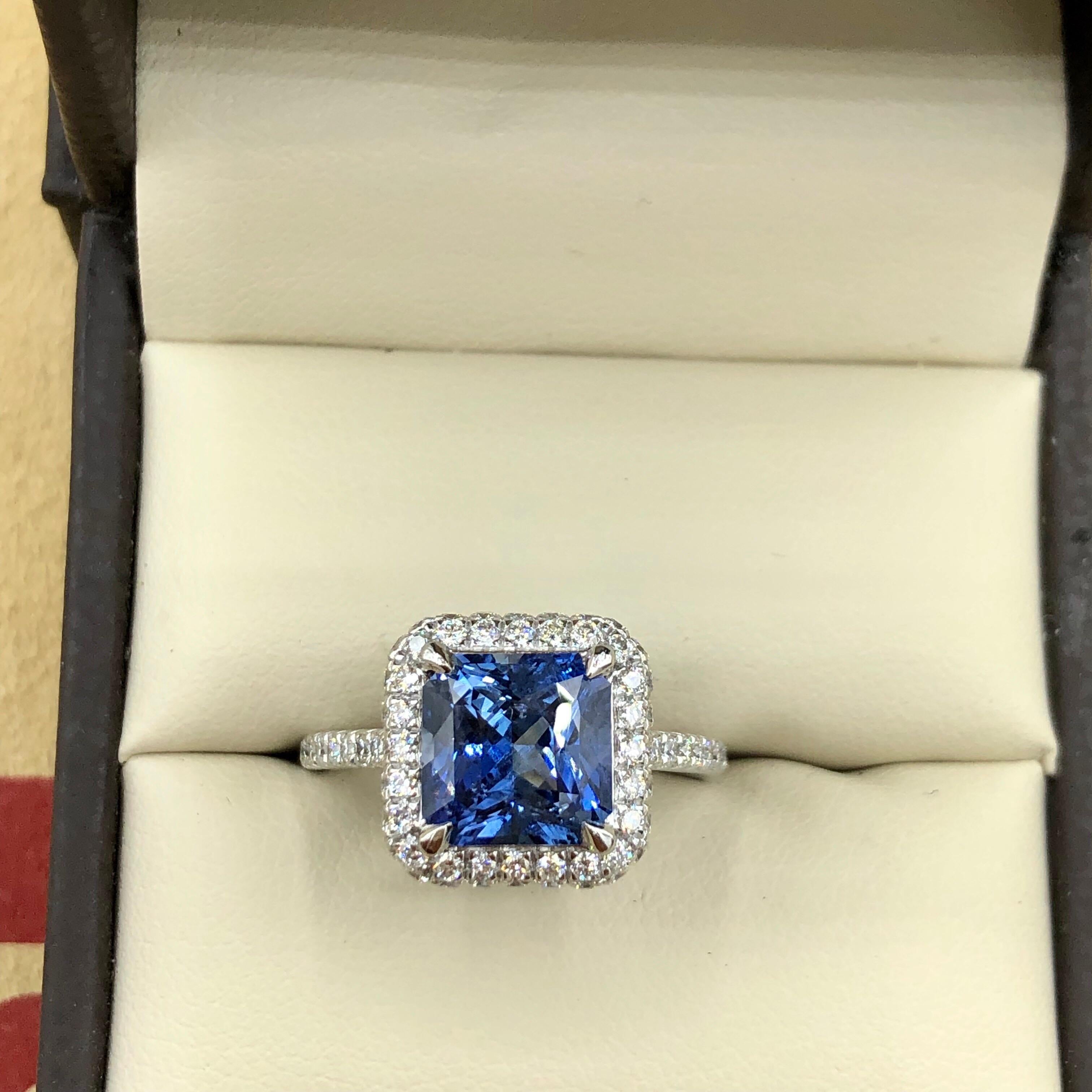 Emilio Jewelry Certified 3.98 Carat Ceylon Sapphire Diamond Ring For Sale 2