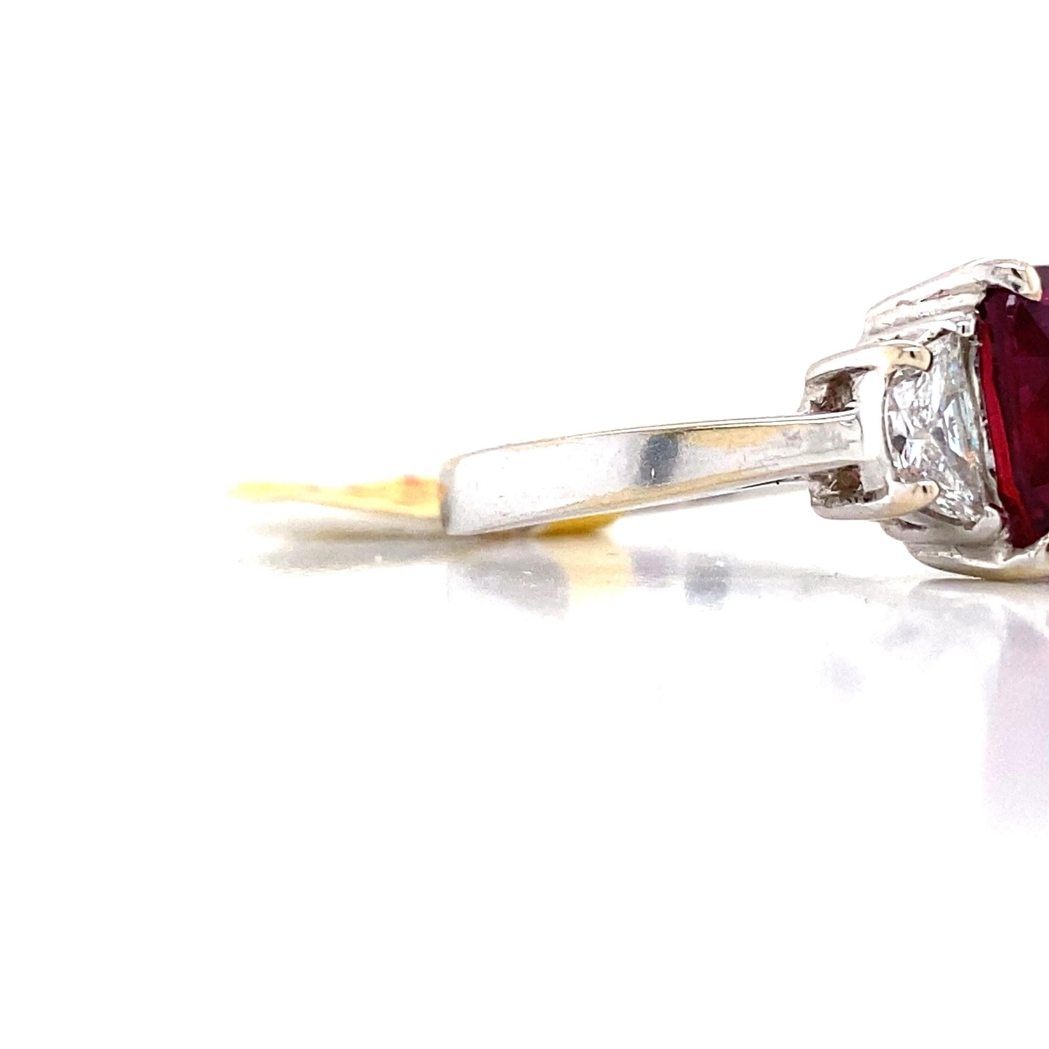 Women's Emilio Jewelry Certified 4.00 Carat No Heat Ruby Ring For Sale