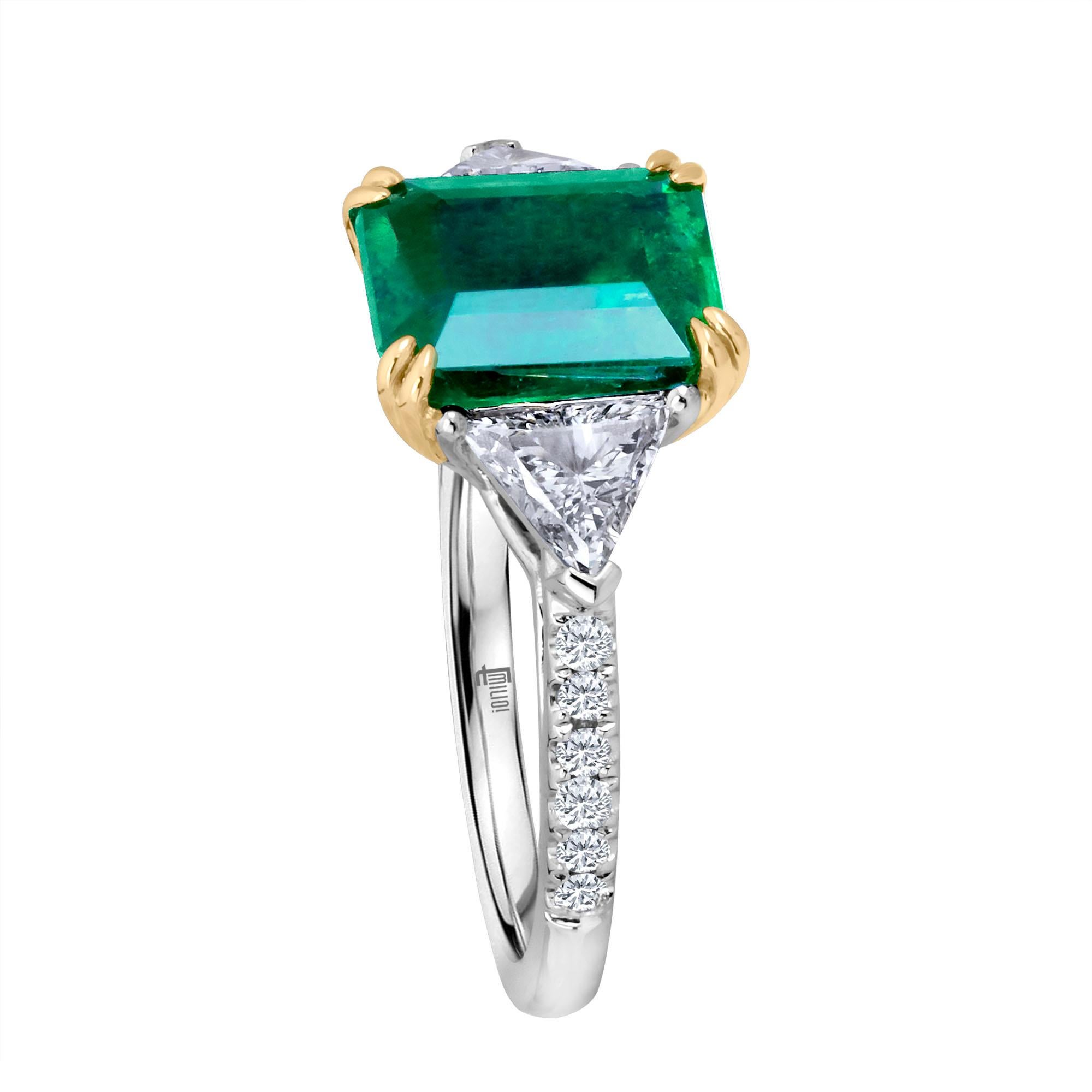 Emilio Jewelry GIA Certified 4.10 Carat Emerald Diamond Platinum Ring In New Condition In New York, NY