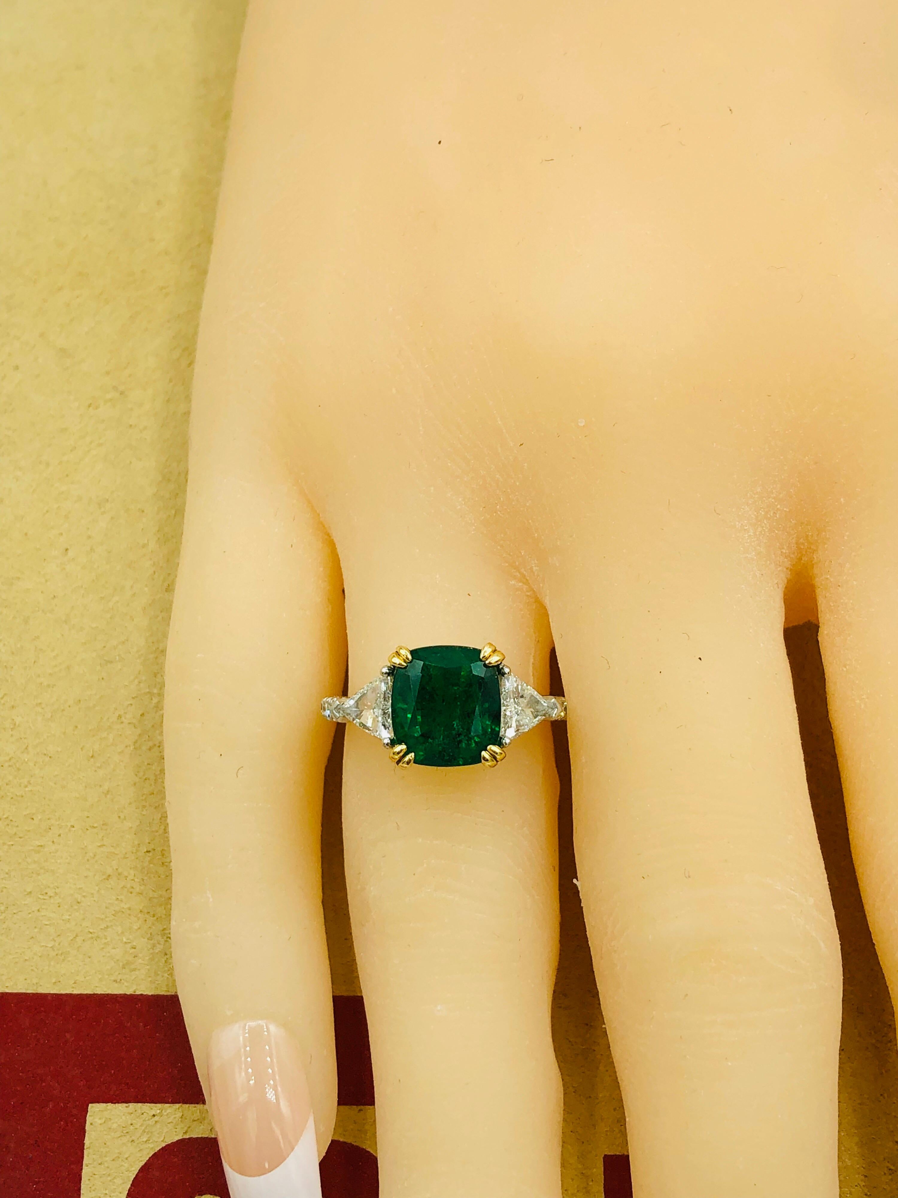 Emilio Jewelry Certified 4.24 Carat Emerald Platinum Diamond Ring 7