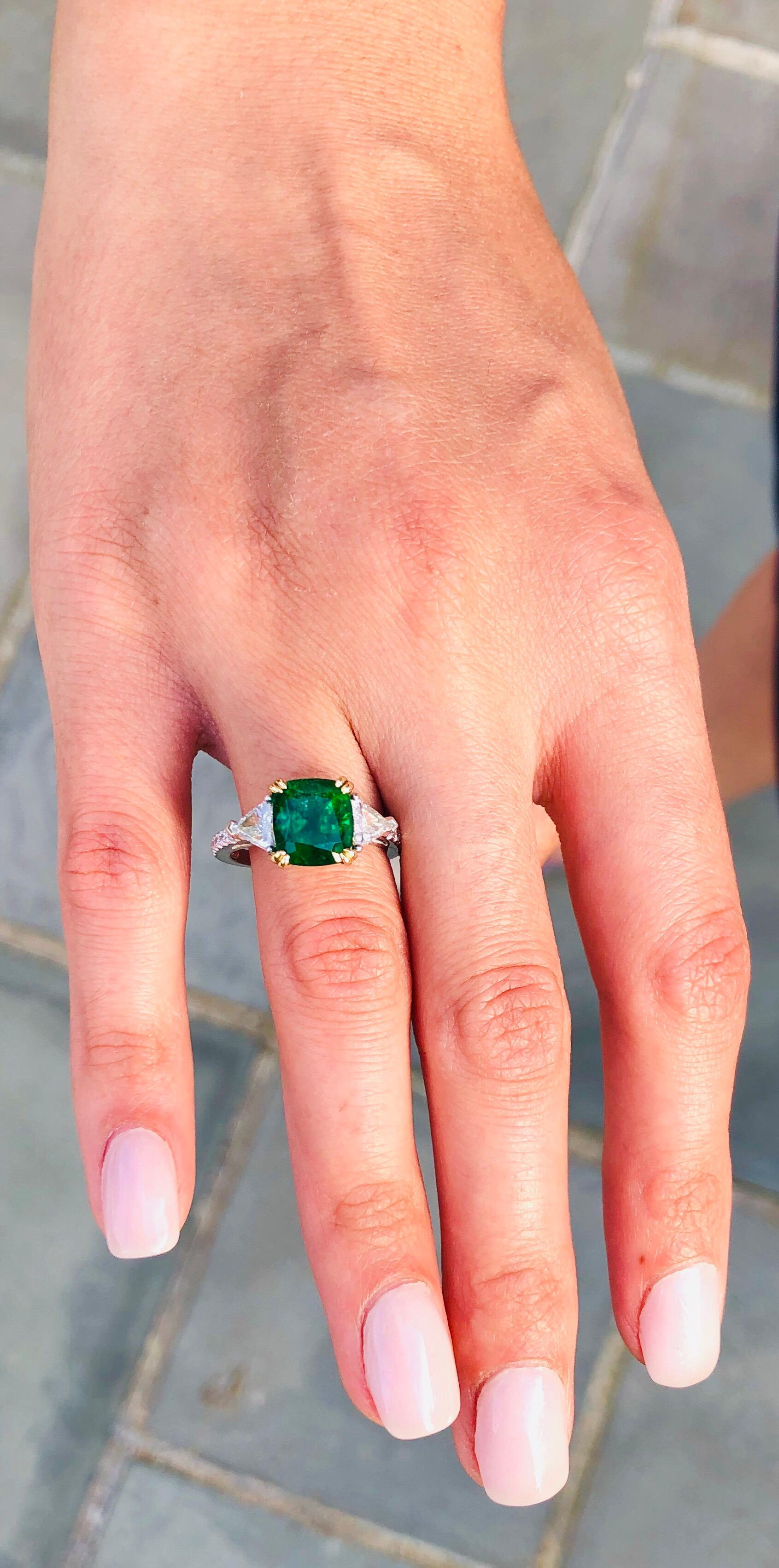 Emilio Jewelry Certified 4.24 Carat Emerald Platinum Diamond Ring 14