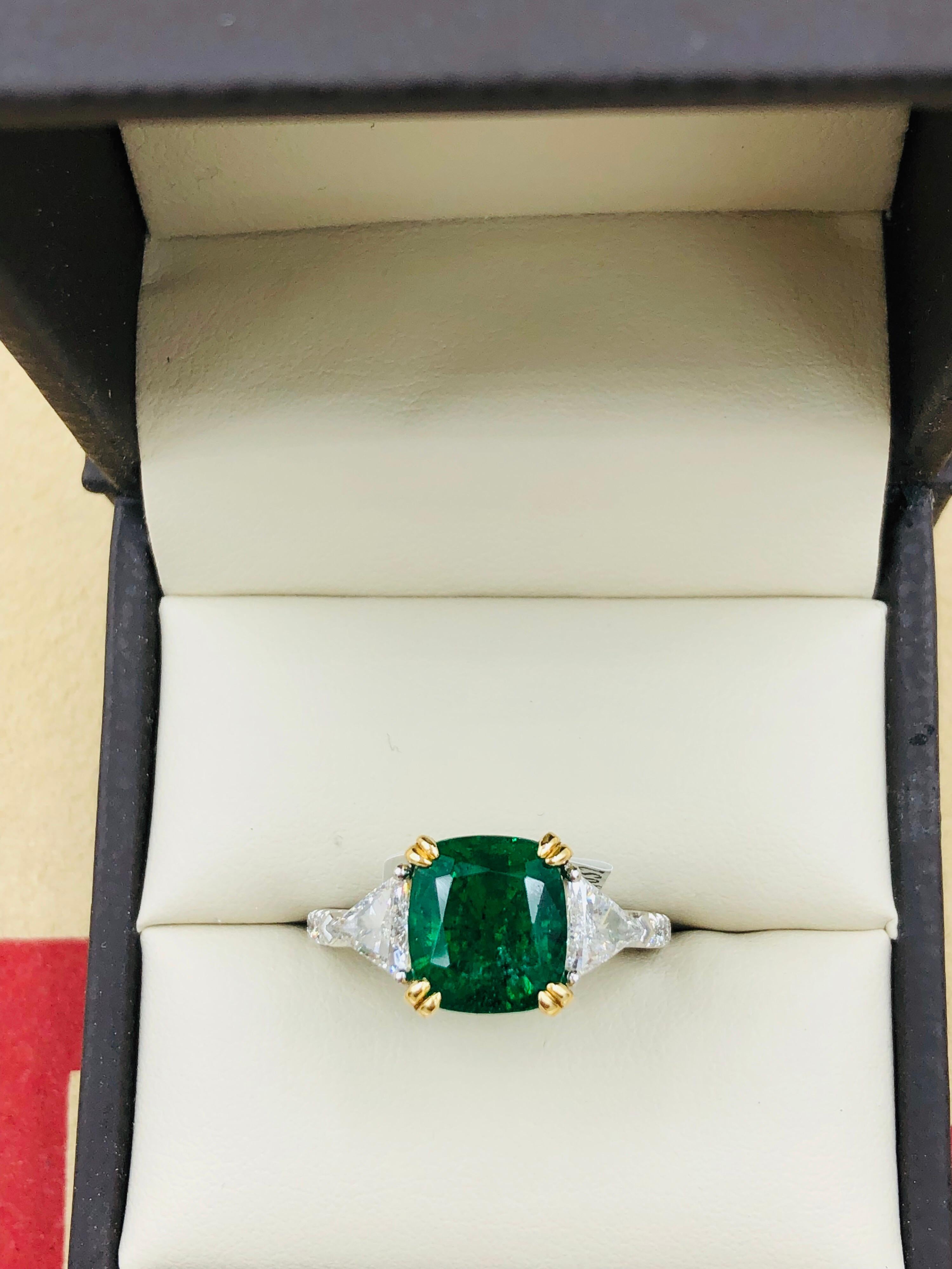 Emilio Jewelry Certified 4.24 Carat Emerald Platinum Diamond Ring 2