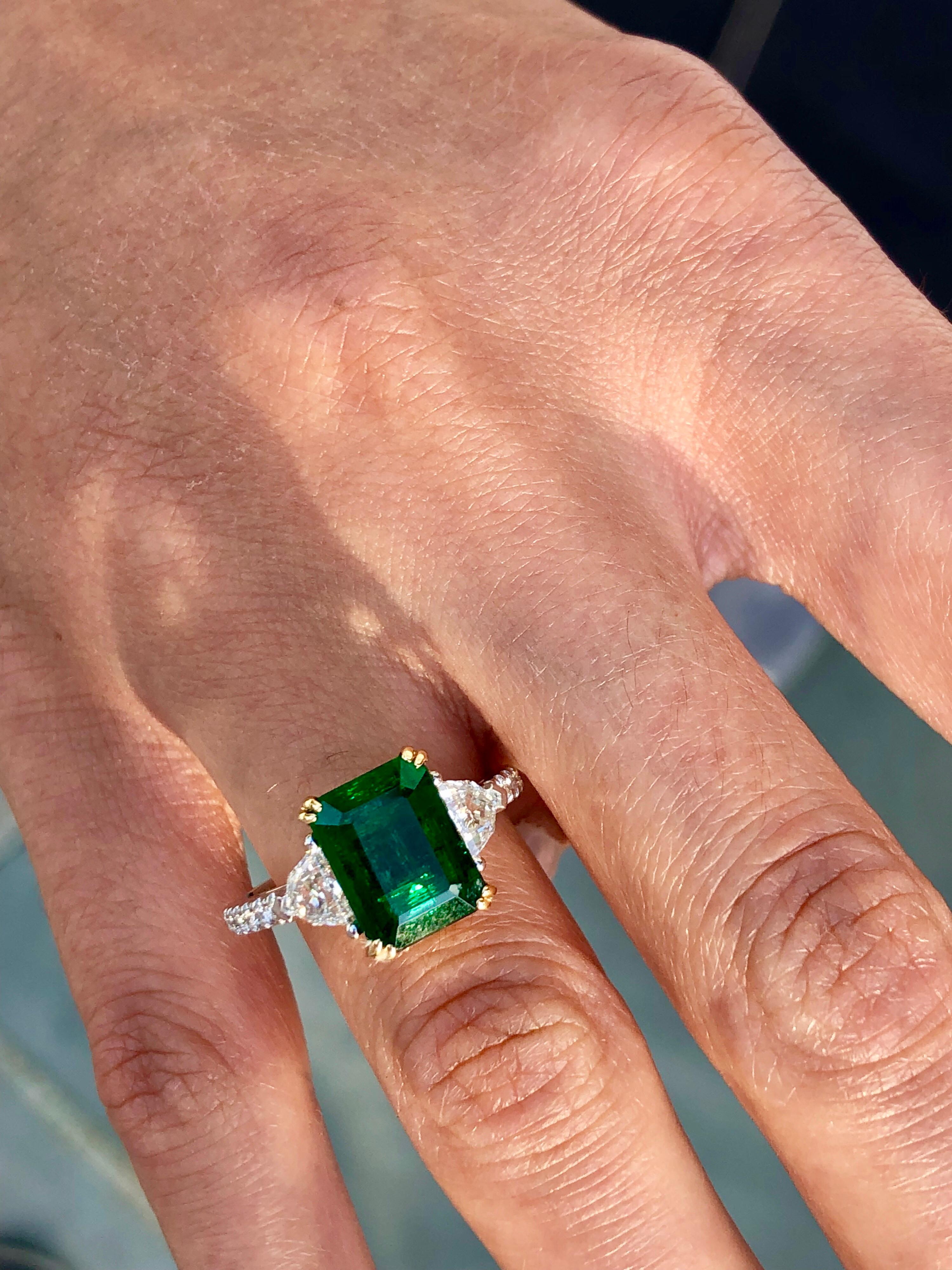 Emilio Jewelry Certified 4.64 Carat Emerald Diamond Platinum Ring 14