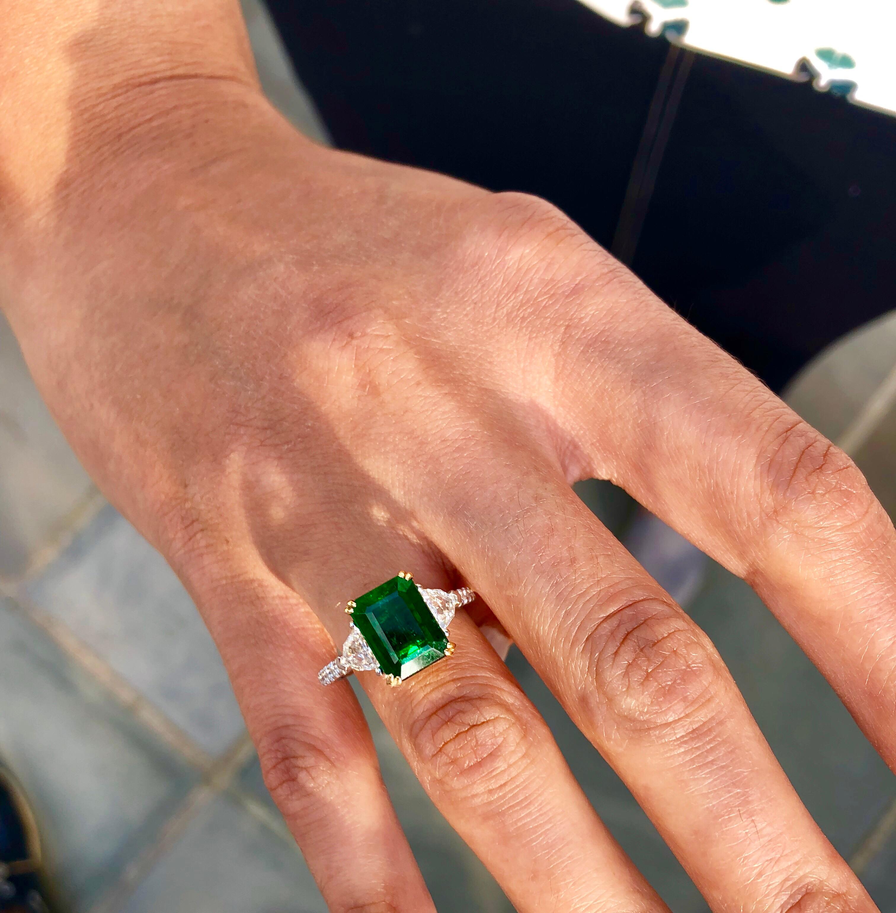 Emilio Jewelry Certified 4.64 Carat Emerald Diamond Platinum Ring 15