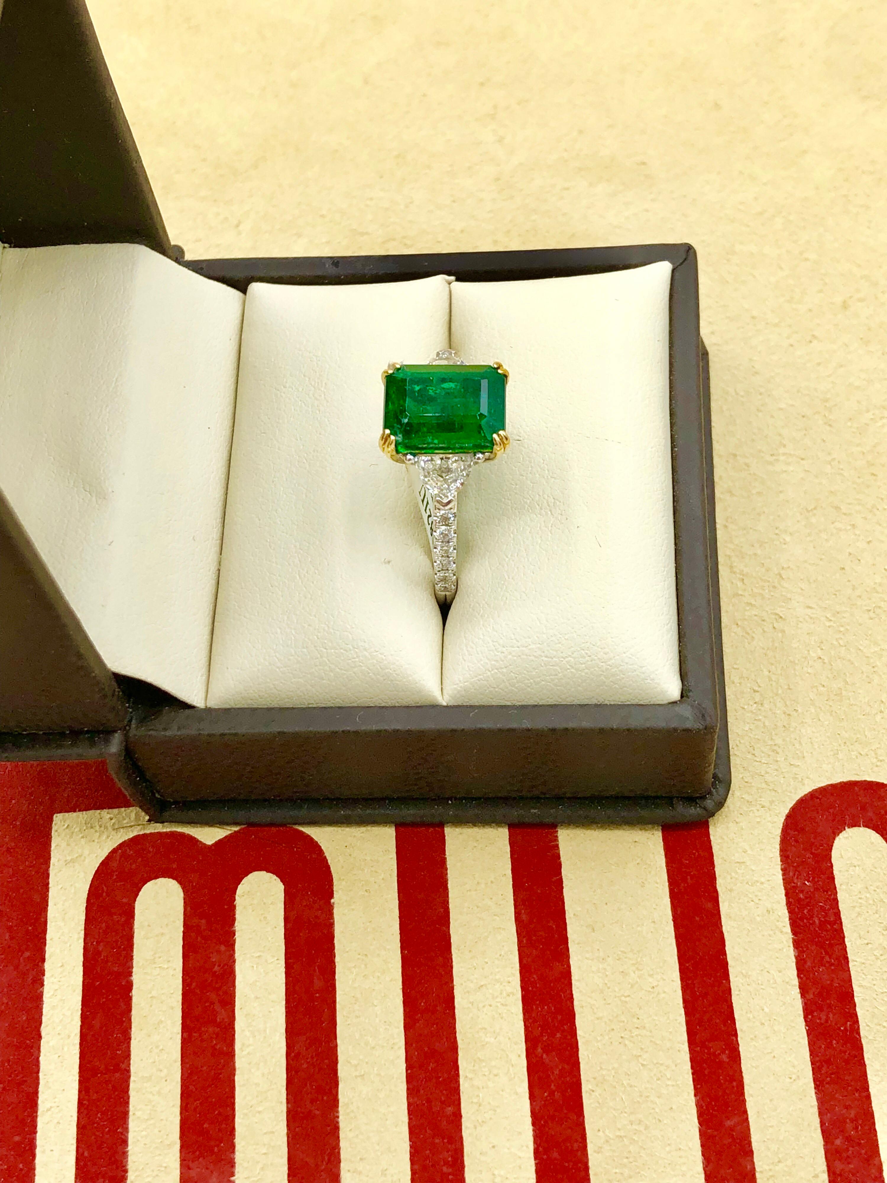 Emilio Jewelry Certified 4.64 Carat Emerald Diamond Platinum Ring 3