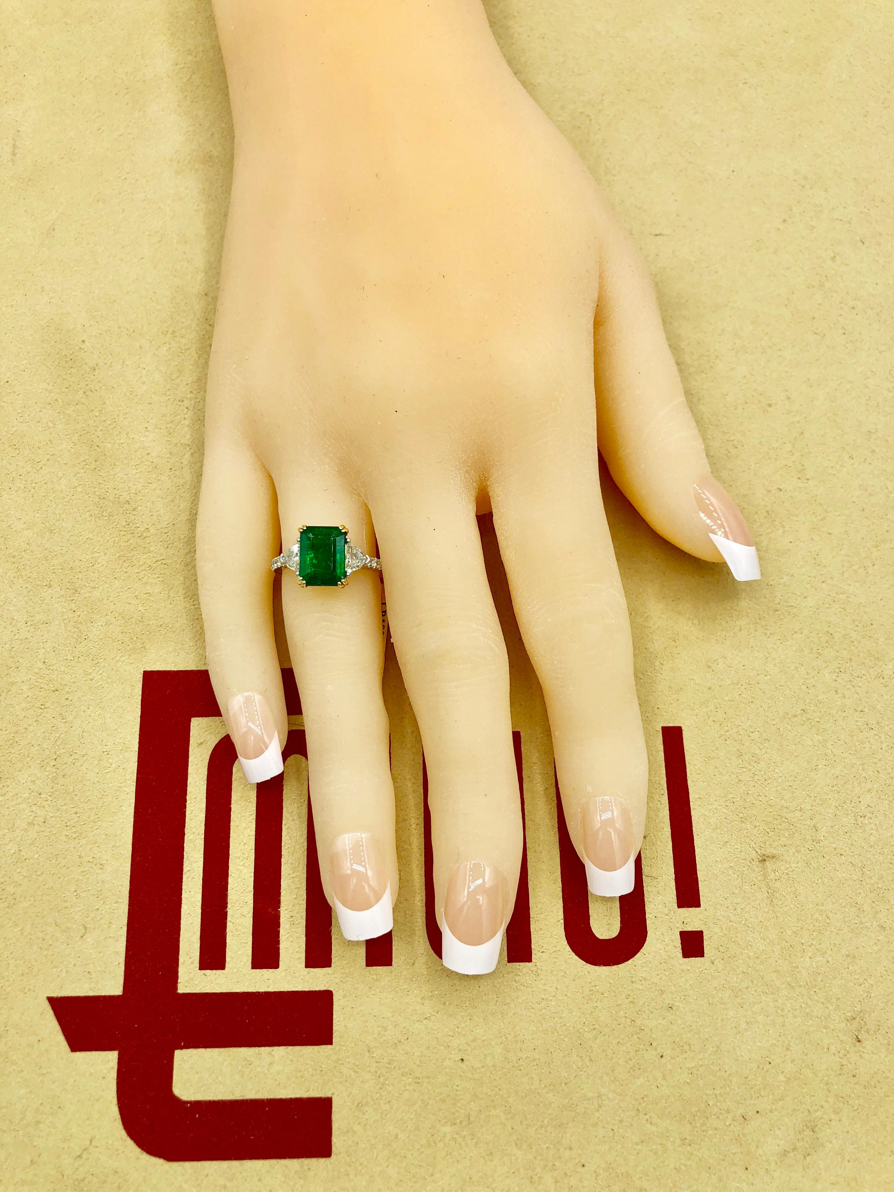 Emilio Jewelry Certified 4.64 Carat Emerald Diamond Platinum Ring 4