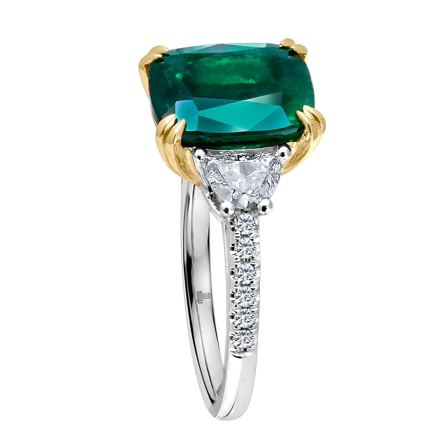 Emilio Jewelry Certified Vivid Green 4.97 Carat Emerald Diamond Platinum Ring In New Condition In New York, NY