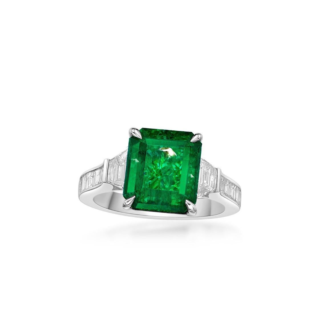 Emilio Jewelry Zertifizierter 5,94 Karat Vivid Grüner Muzo Kolumbianischer Smaragd Ring  (Smaragdschliff) im Angebot