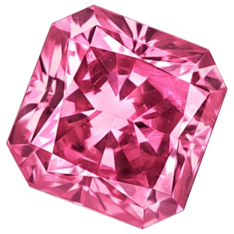 Emilio Jewelry Certified .60 Carat Argyle Pink For Sale