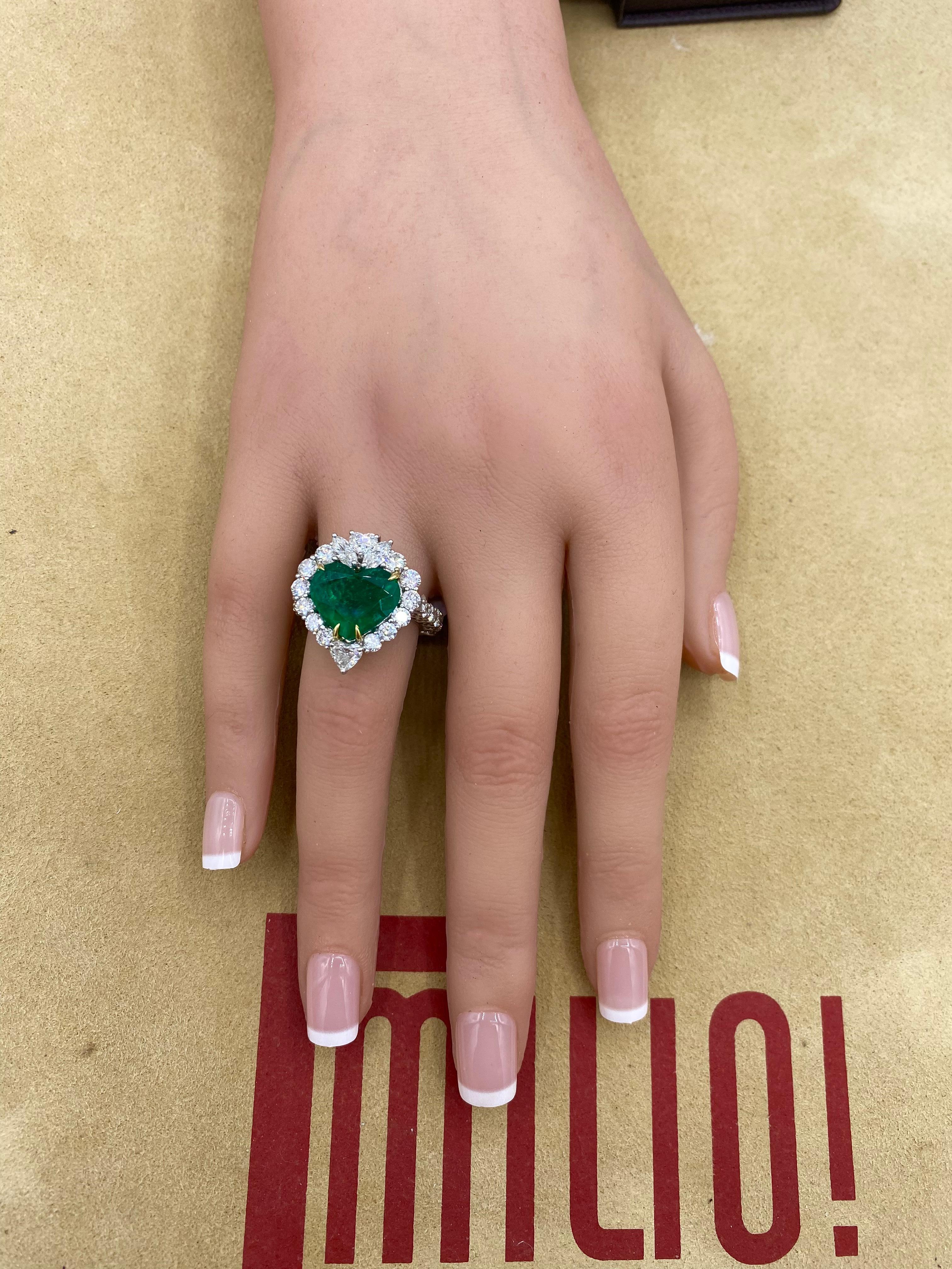 Emilio Jewelry Certified 6.00 Carat Colombian Muzo Vivid Green Diamond Ring For Sale 4