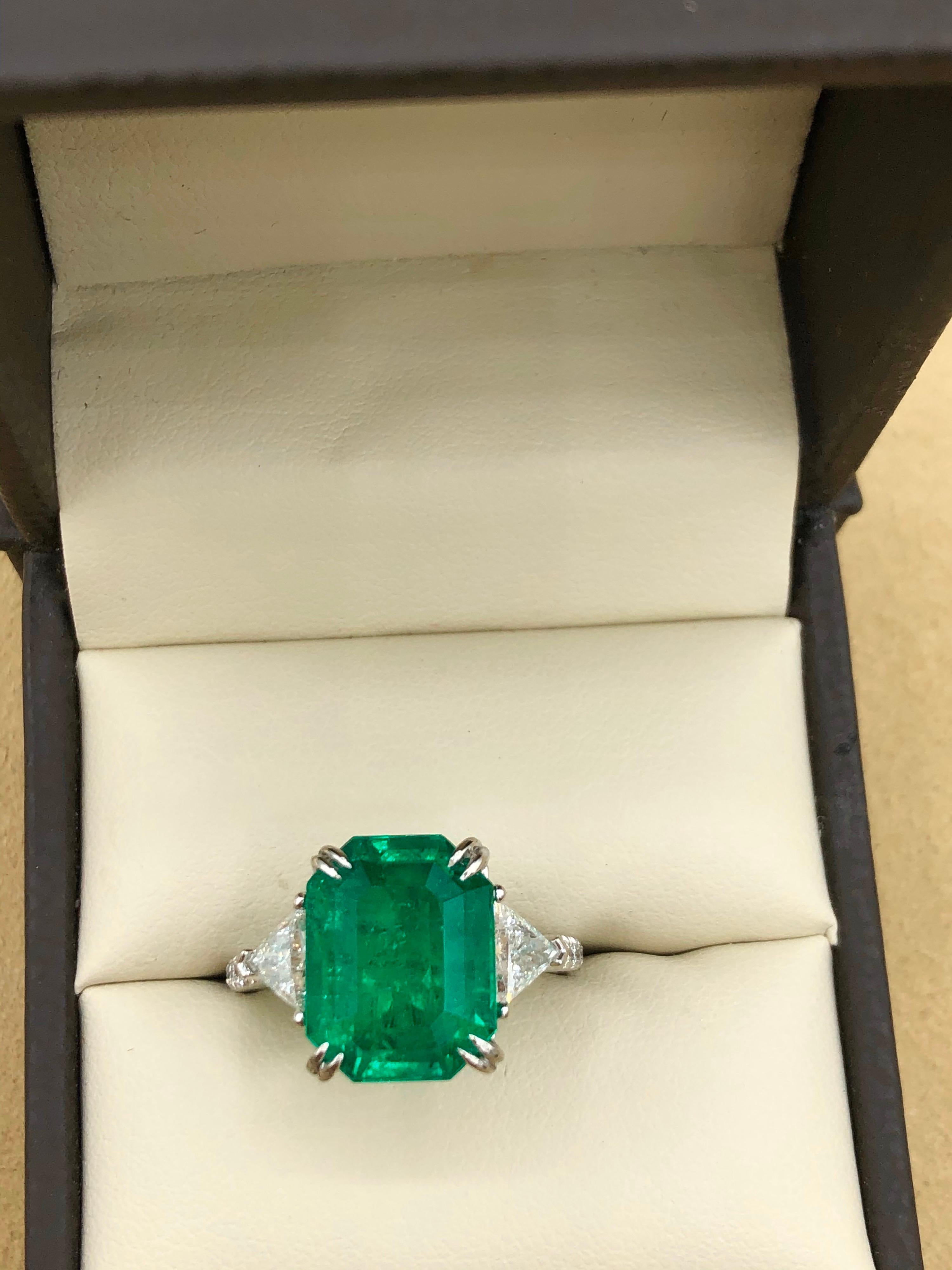 Emilio Jewelry Certified 6.33 Carat Genuine Colombian Emerald Diamond Ring 3