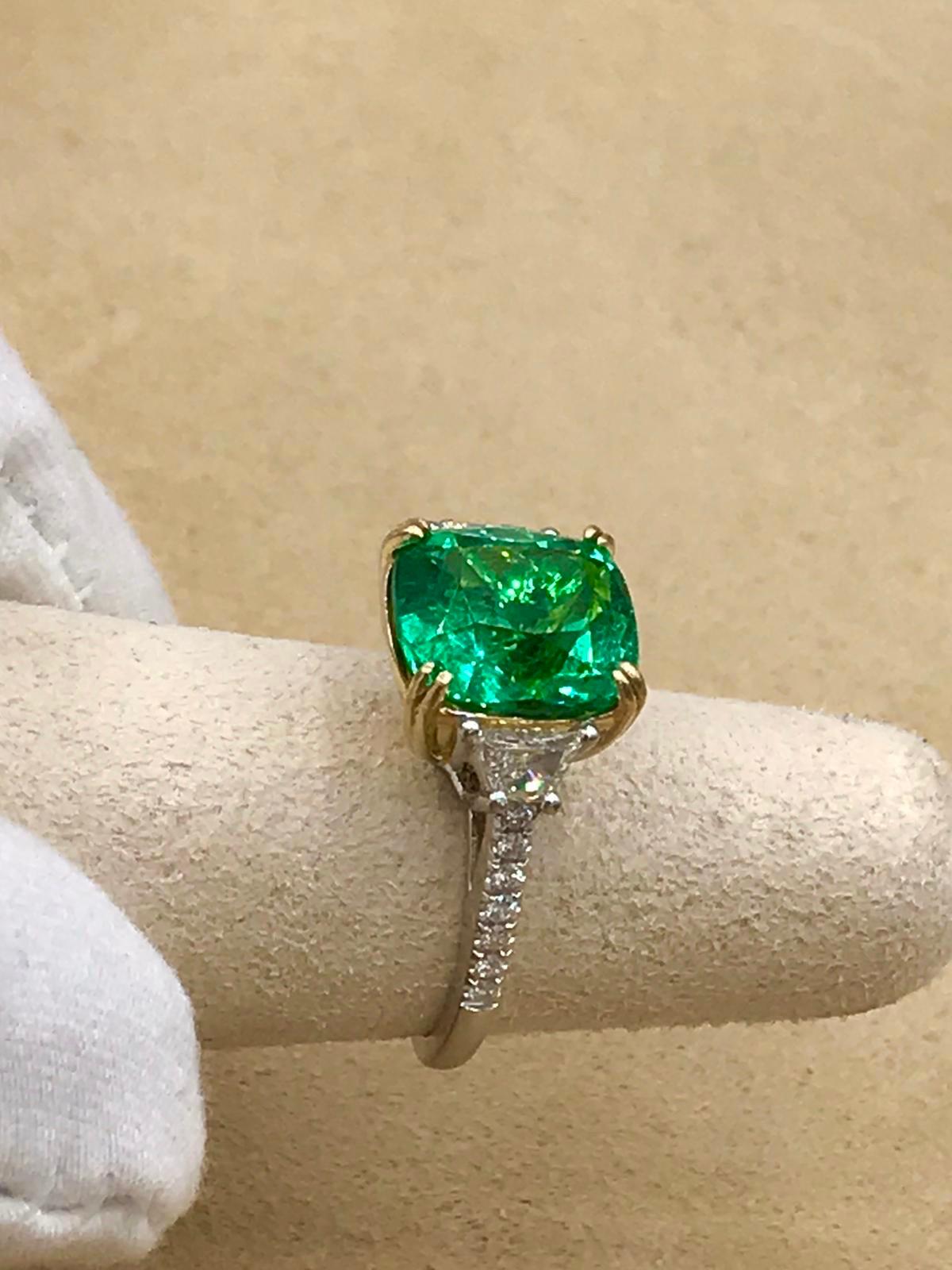 Emilio Jewelry Certified 6.68 Carat Colombian Emerald Diamond Ring 9