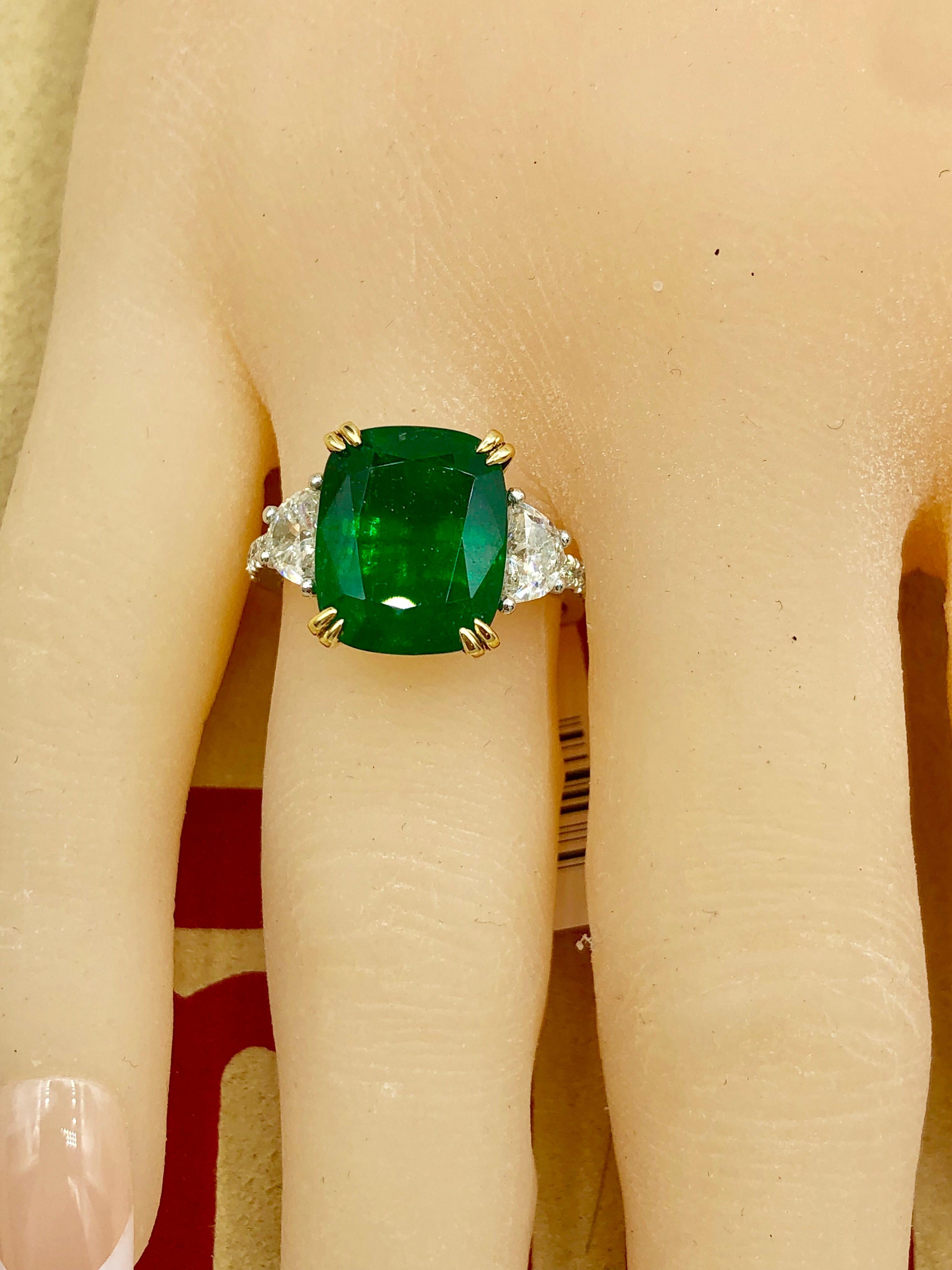 Emilio Jewelry Certified 6.85 Carat Vivid Green Emerald Diamond Platinum Ring 10