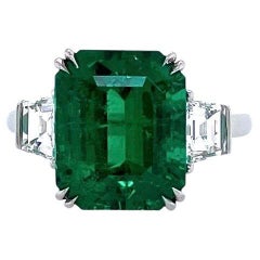 Emilio Jewelry Certified 7.15 Carat Muzo No Oil Colombian Emerald