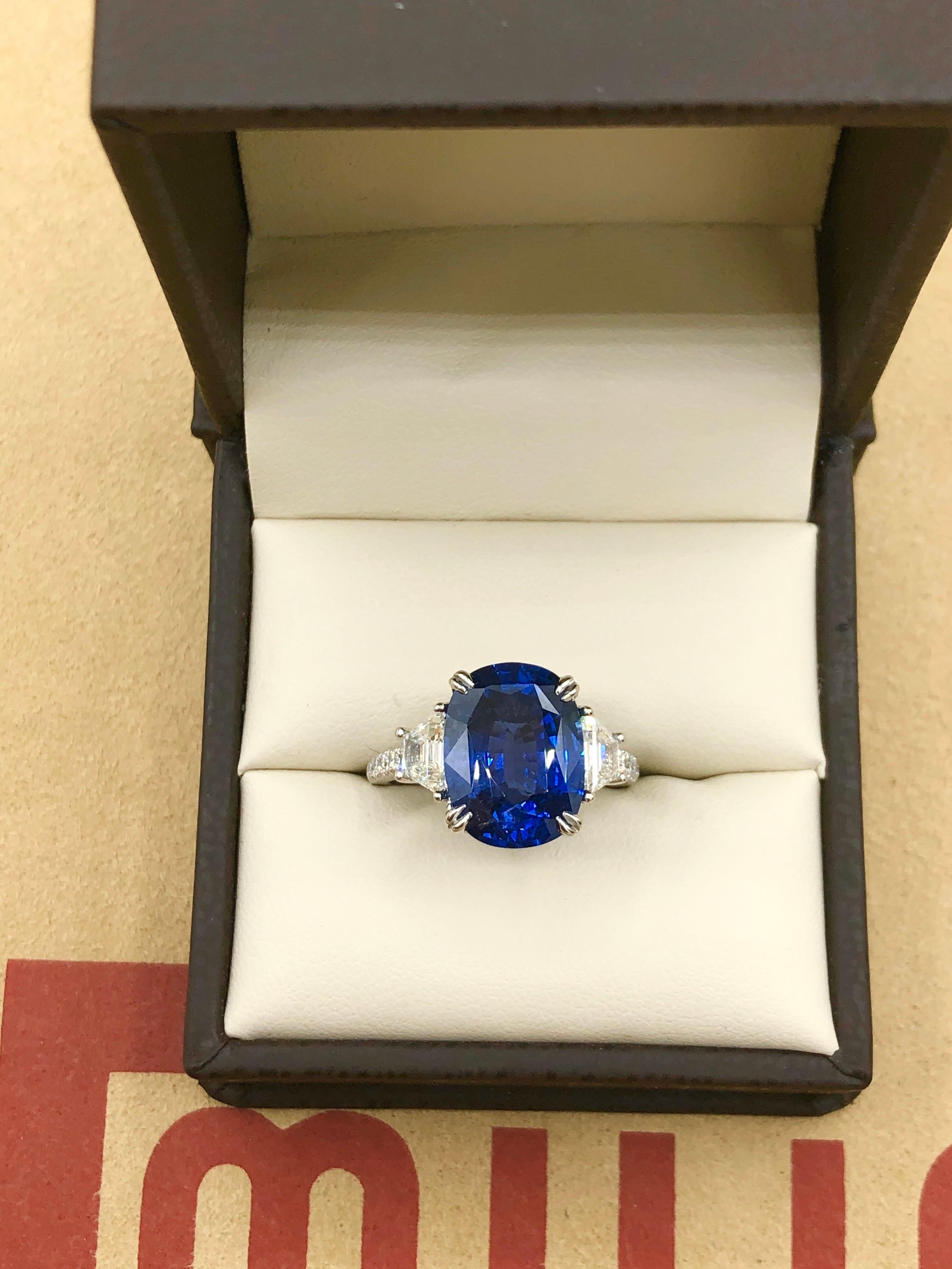 Women's or Men's Emilio Jewelry Certified 7.96 Carat Sapphire Diamond Ring