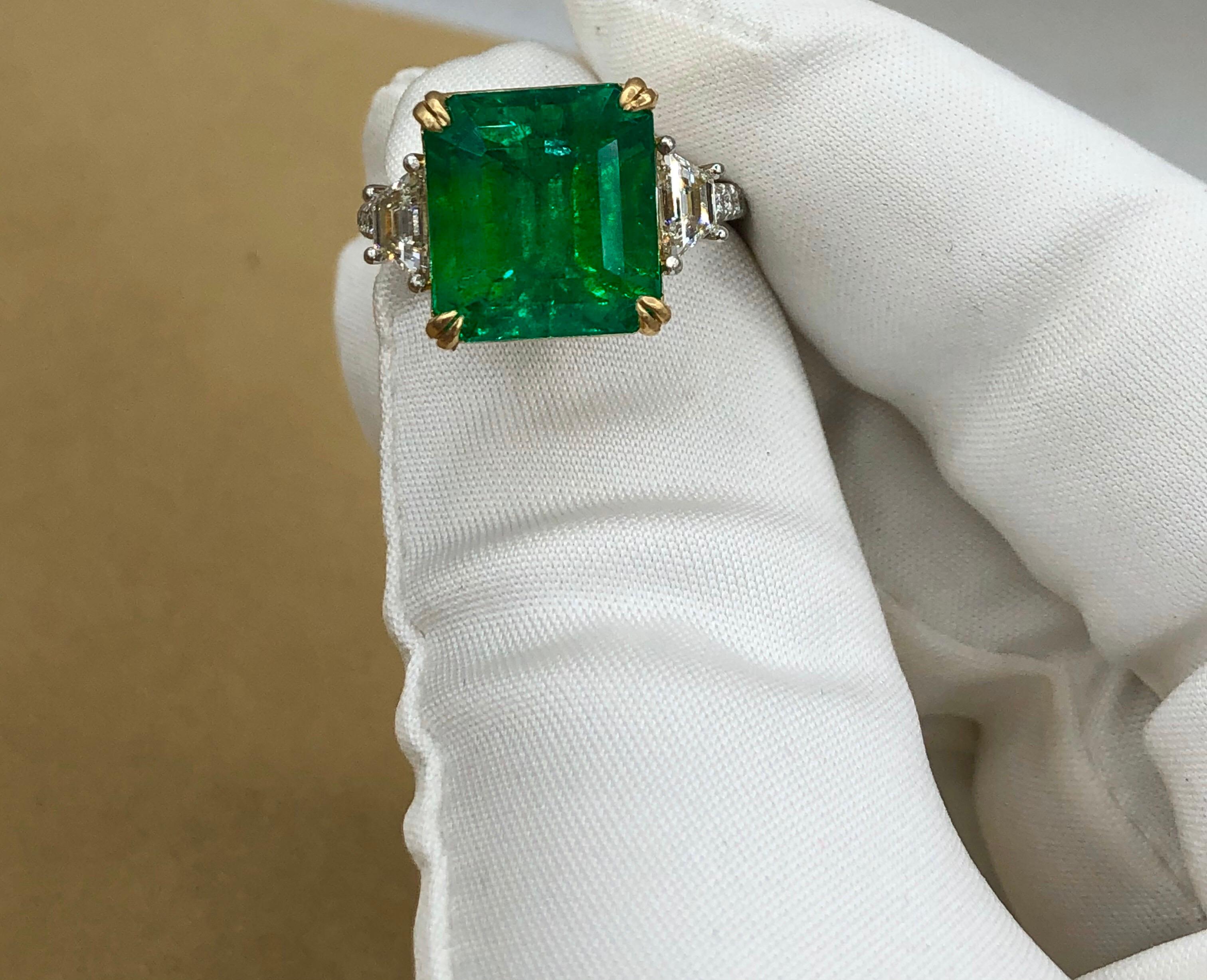 vivid green diamond