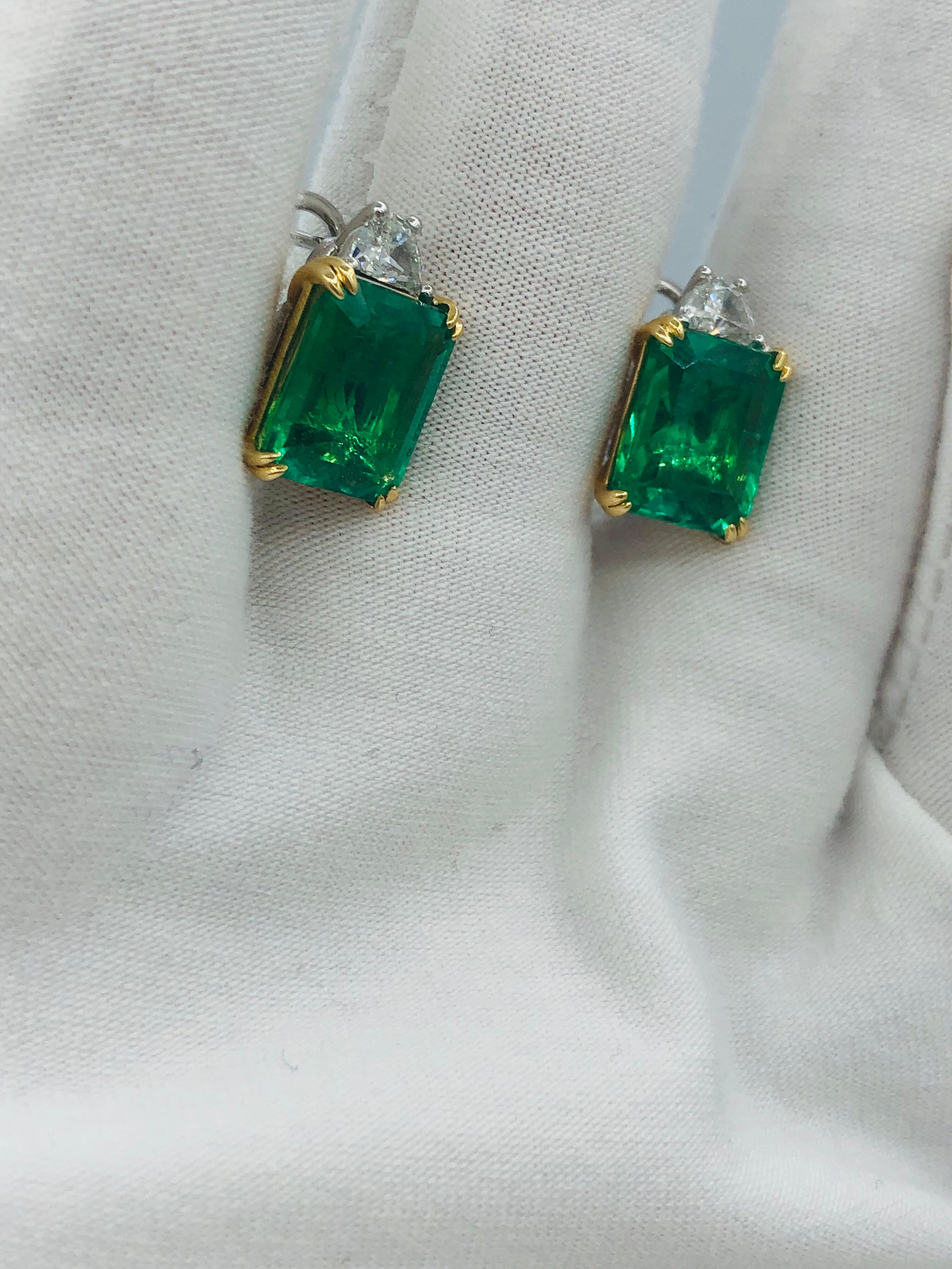 Emilio Jewelry Certified 9.65 Carat Genuine Emerald Diamond Platinum Earrings For Sale 2