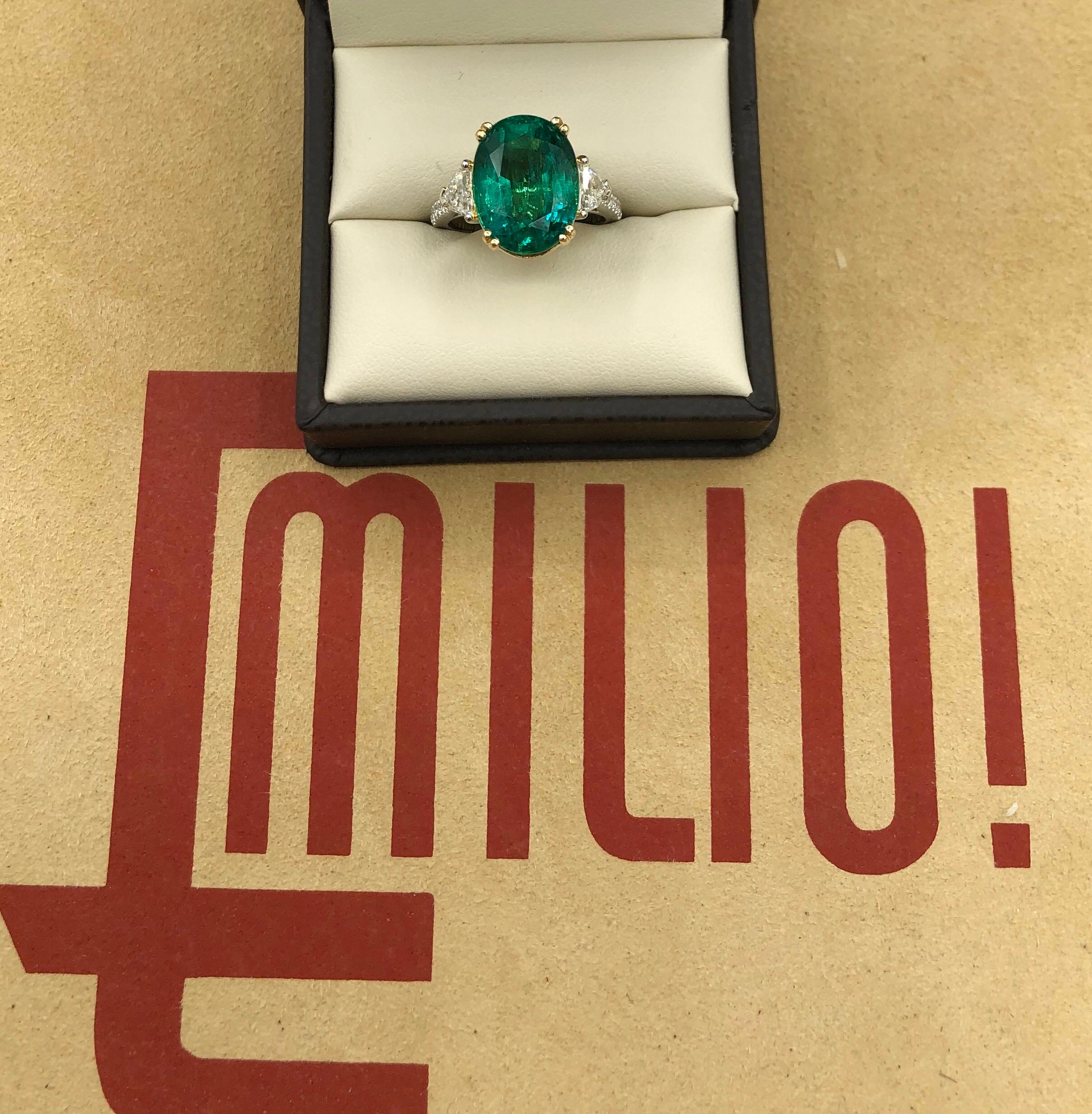 Emilio Jewelry Certified 9.77 Carat Oval Emerald Diamond Ring In New Condition In New York, NY