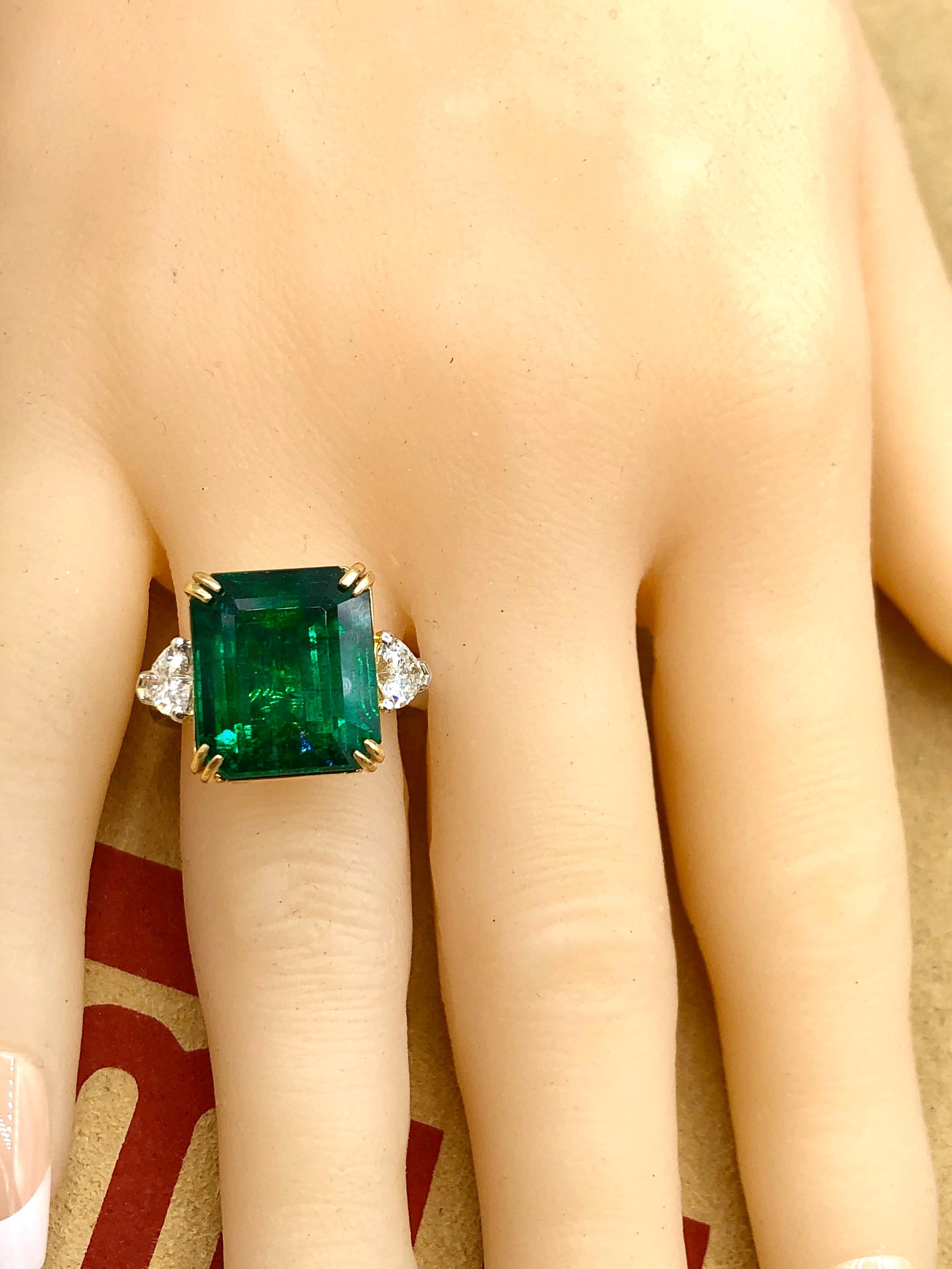 Emilio Jewelry Certified Vivid Green Emerald Diamond Ring 9