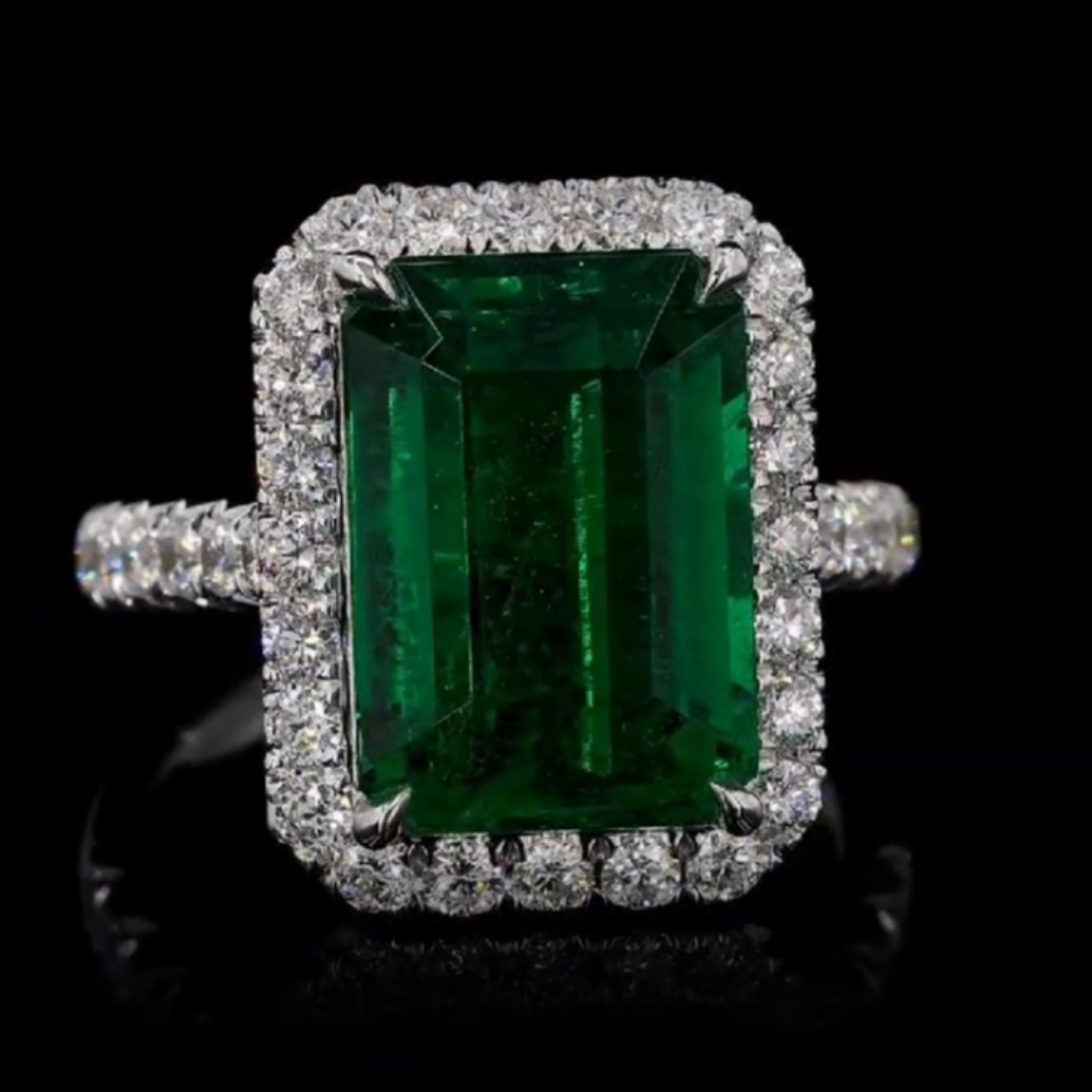 Emilio Jewelry Anillo de esmeralda verde vivo certificado sin aceite de 8,00 quilates en Nuevo estado para la venta en New York, NY