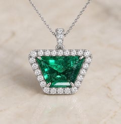 Emilio Jewelry Certified Vivid Green Trapezoid Emerald Pendant