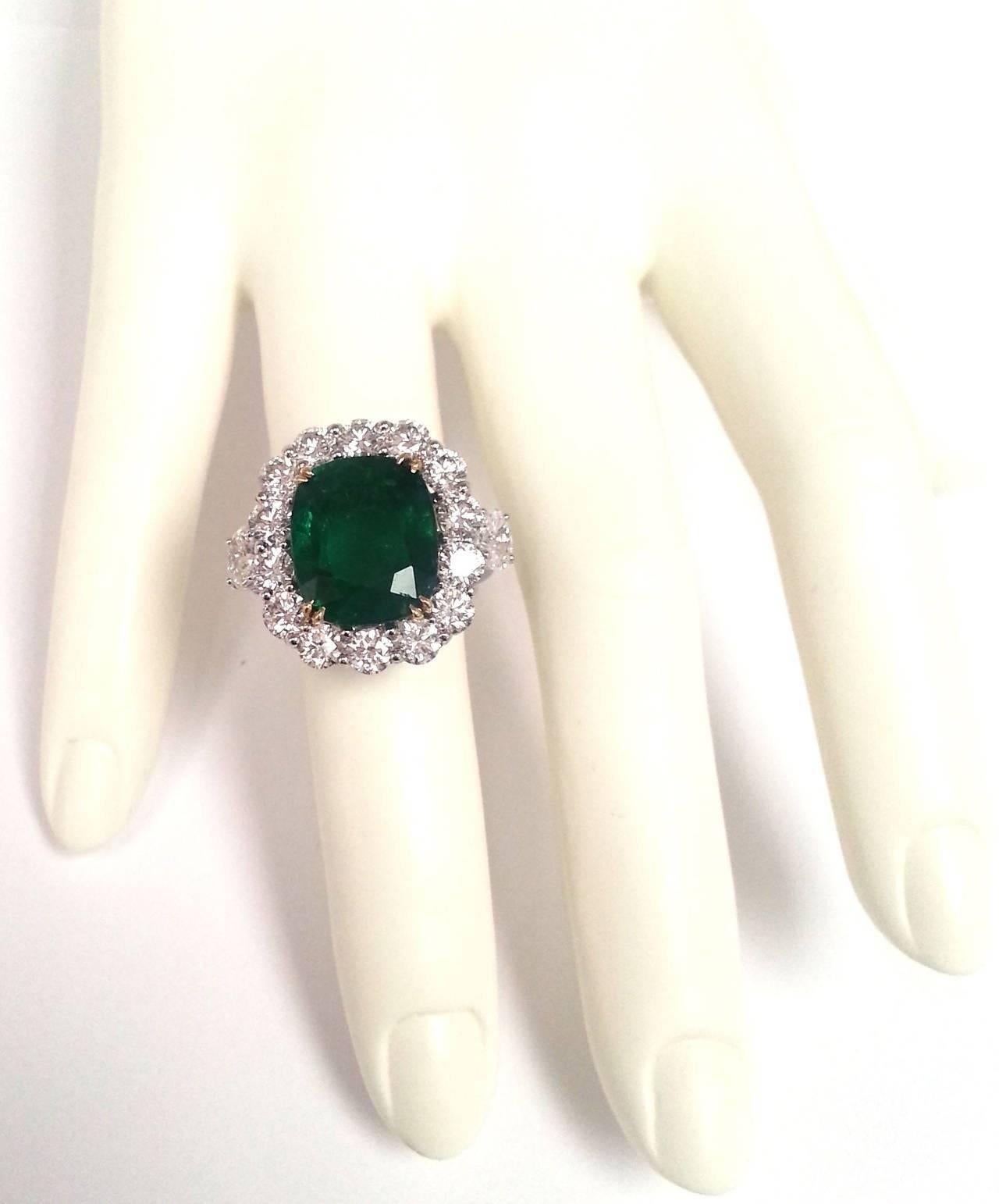 Emilio Jewelry Emerald Diamond Platinum Ring In New Condition In New York, NY