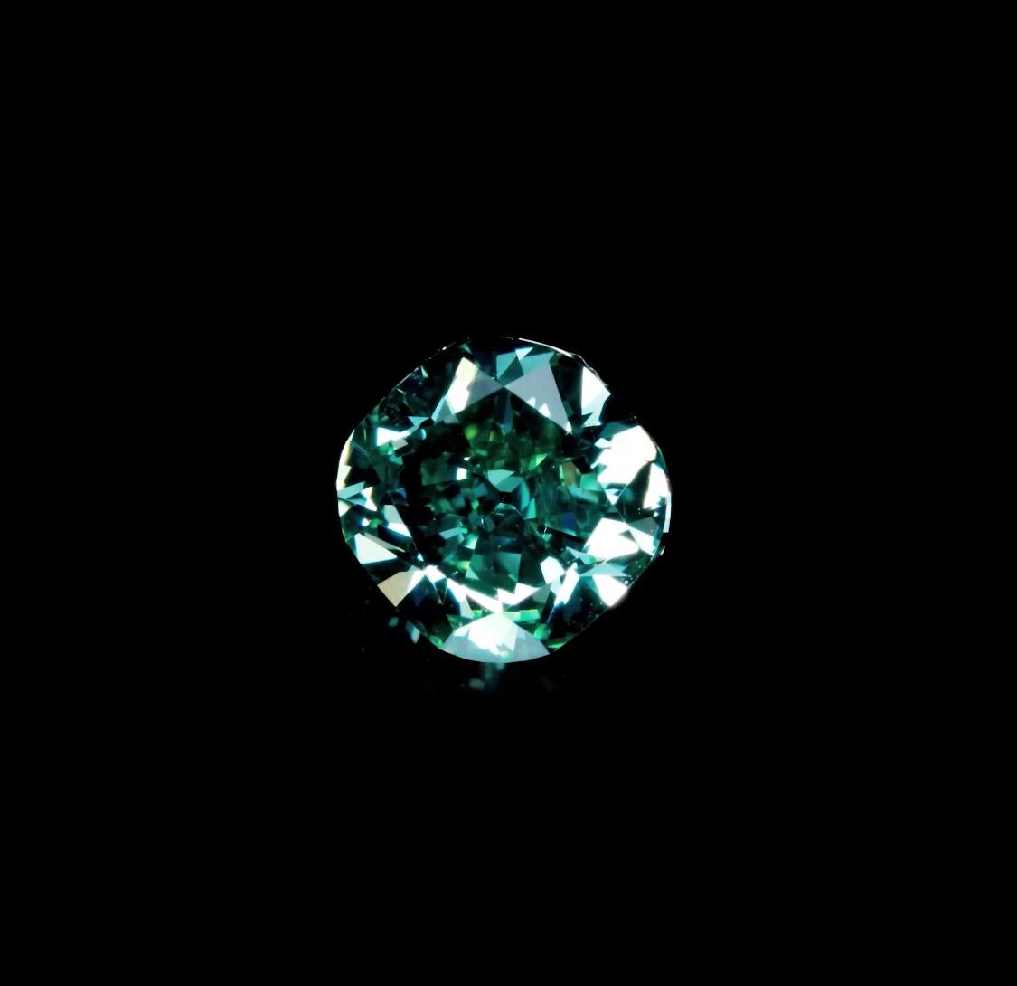 Emilio Jewelry GIA Certified 1.00 Carat Vivid Pure Green Diamond (Kissenschliff) im Angebot