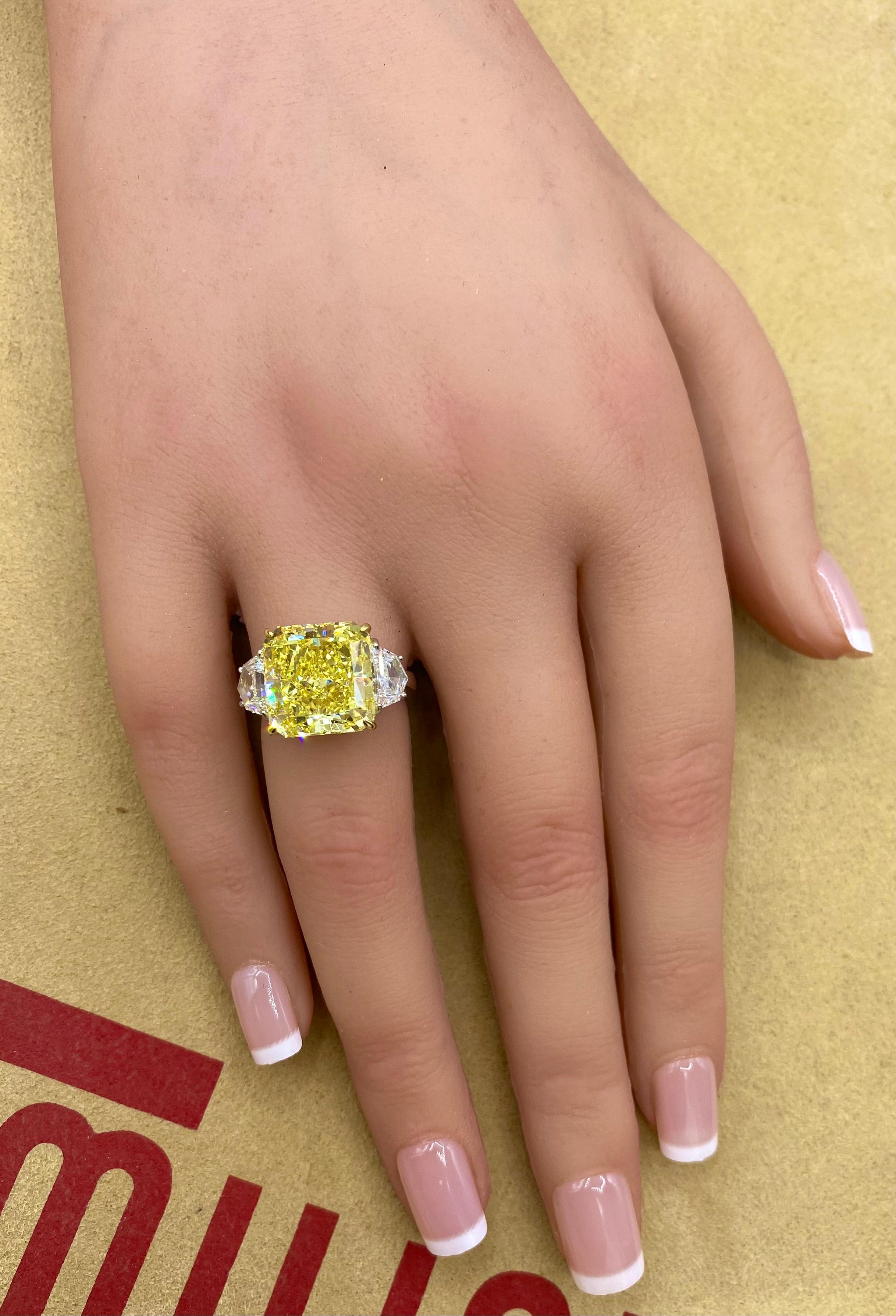 Emilio Jewelry Gia Certified 11.00 Carat Vivid Yellow Diamond Ring  For Sale 5