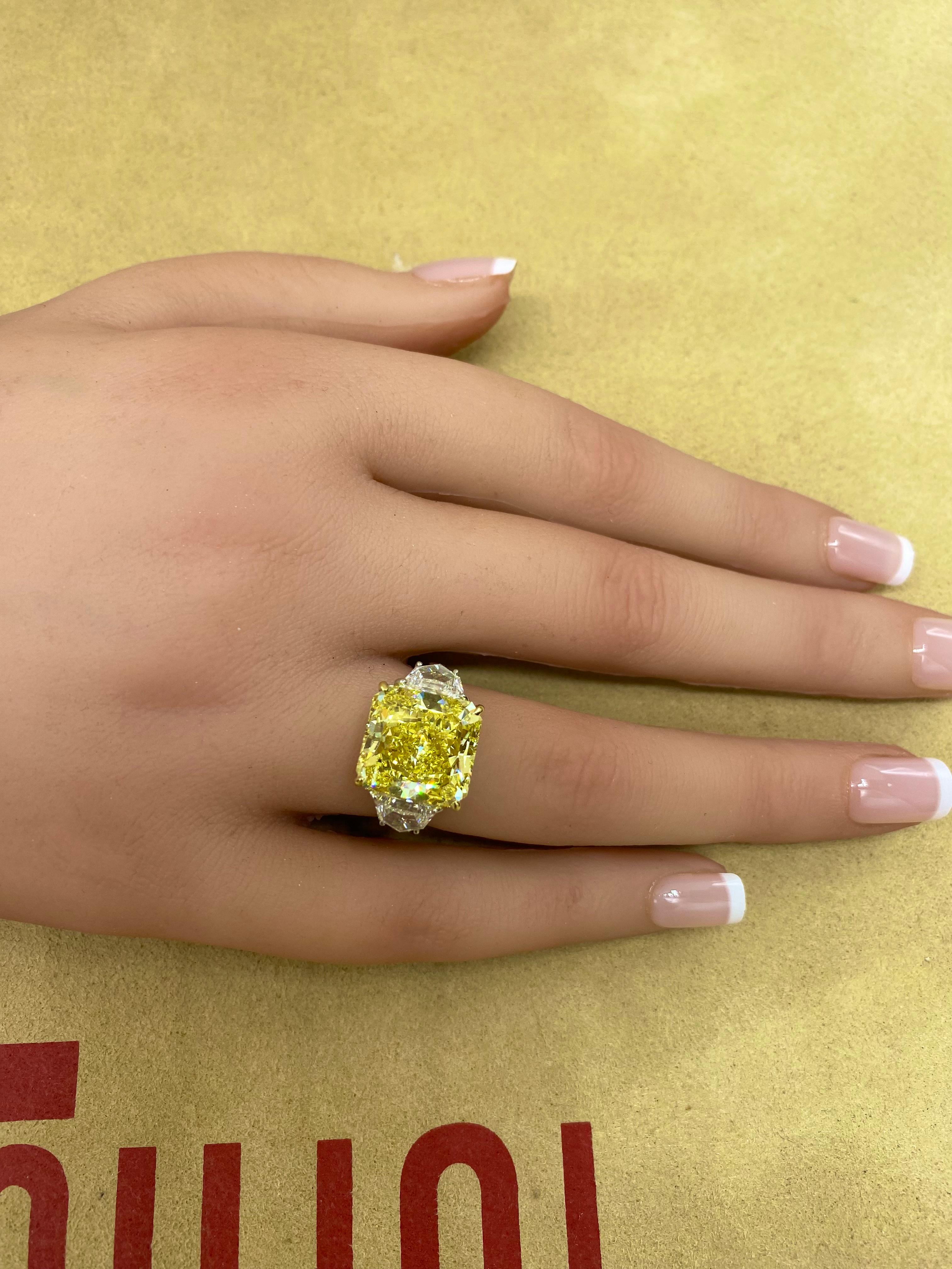 Emilio Jewelry Gia Certified 11.00 Carat Vivid Yellow Diamond Ring  For Sale 4