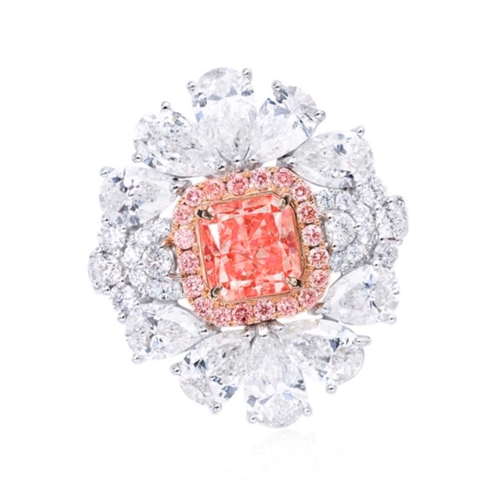 Radiant Cut Emilio Jewelry GIA Certified 1.18 Carat Fancy Intense Pink Diamond Ring For Sale