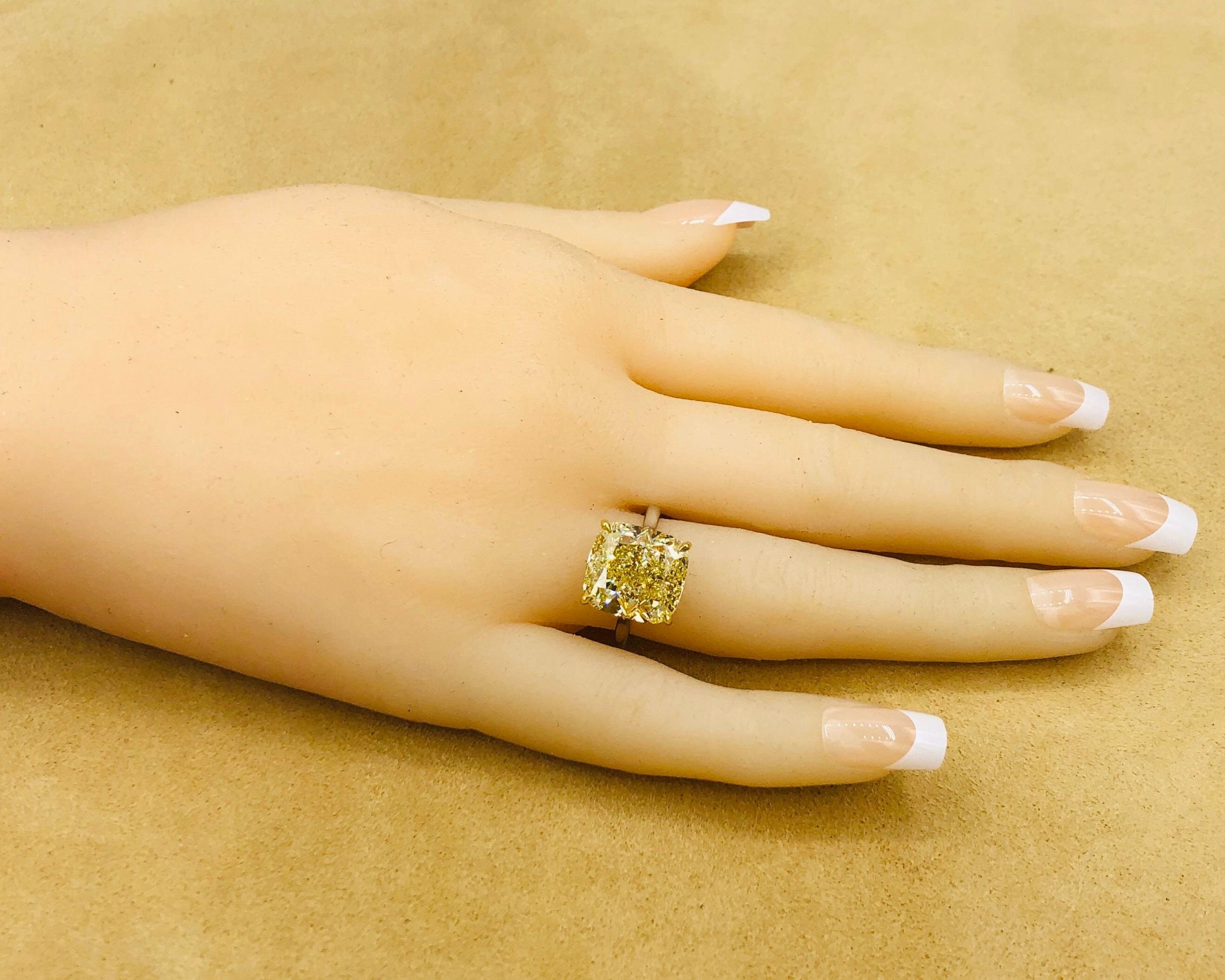 Emilio Jewelry, bague en diamant jaune fantaisie de 12 carats certifié GIA en vente 2