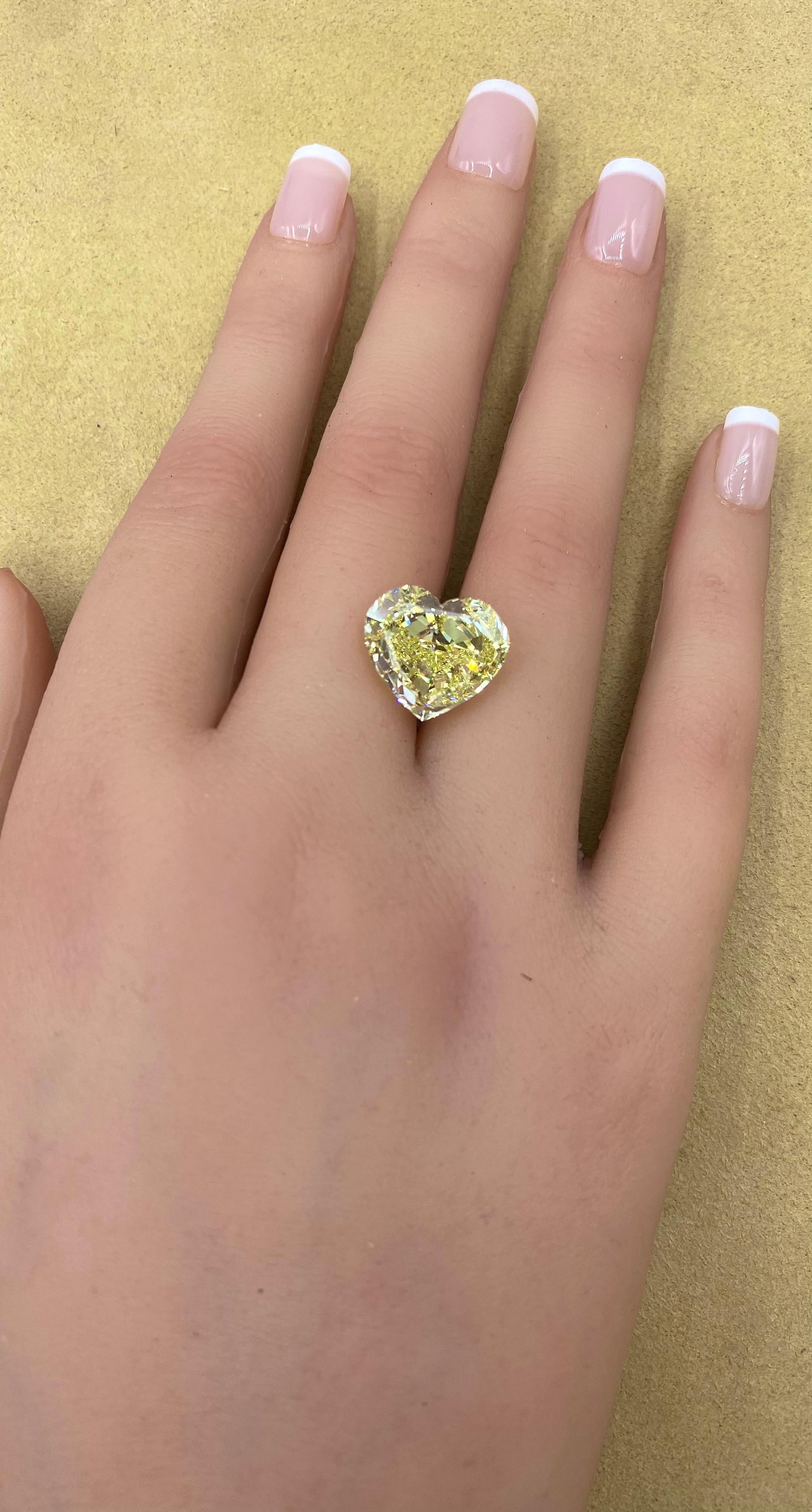 Emilio Jewelry Gia Certified 12.00 Carat Fancy Yellow Diamond Ring In New Condition For Sale In New York, NY