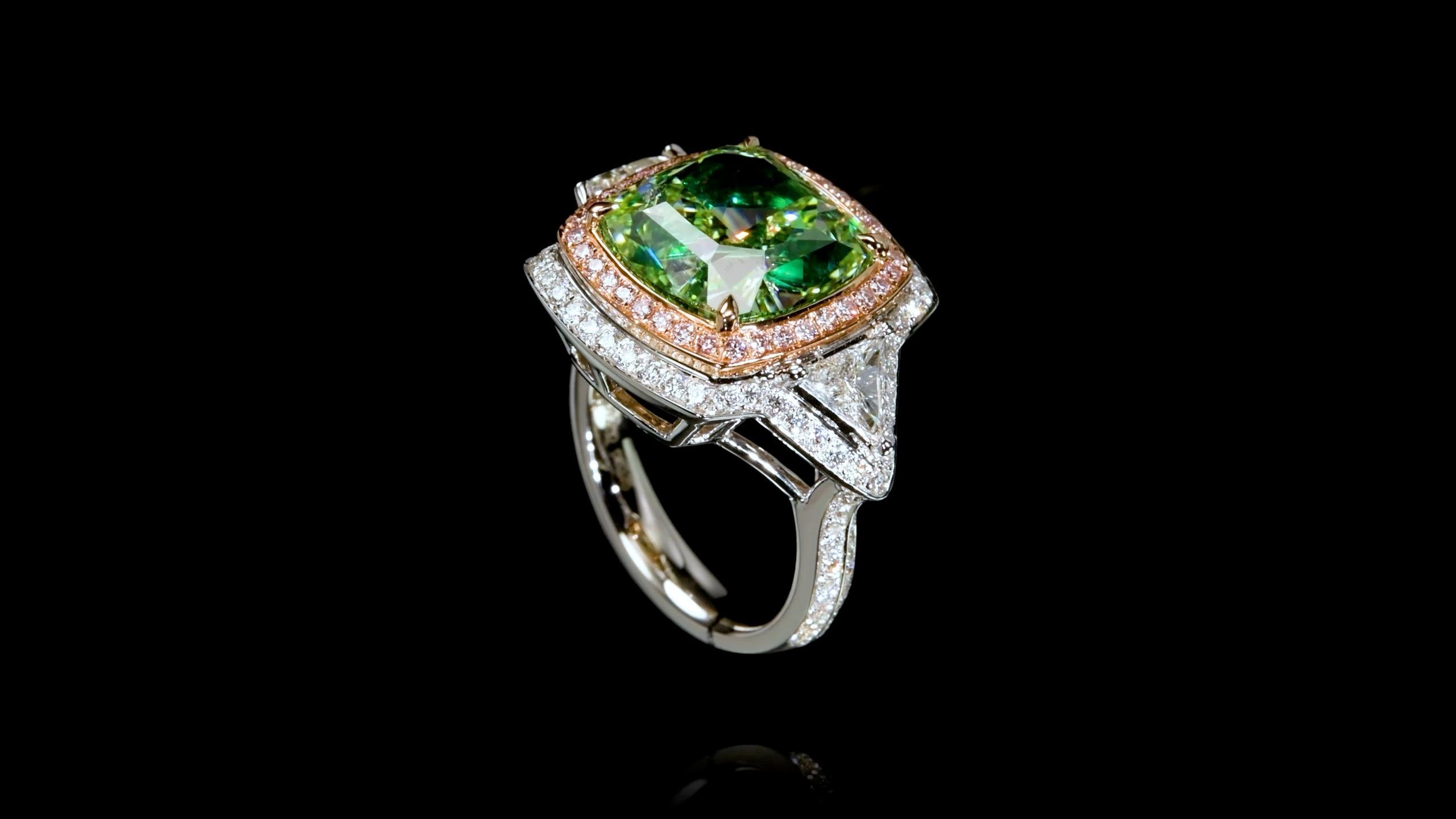 Emilio Jewelry Bague en diamant certifié GIA 12,00 carats de couleur verte  Neuf - En vente à New York, NY
