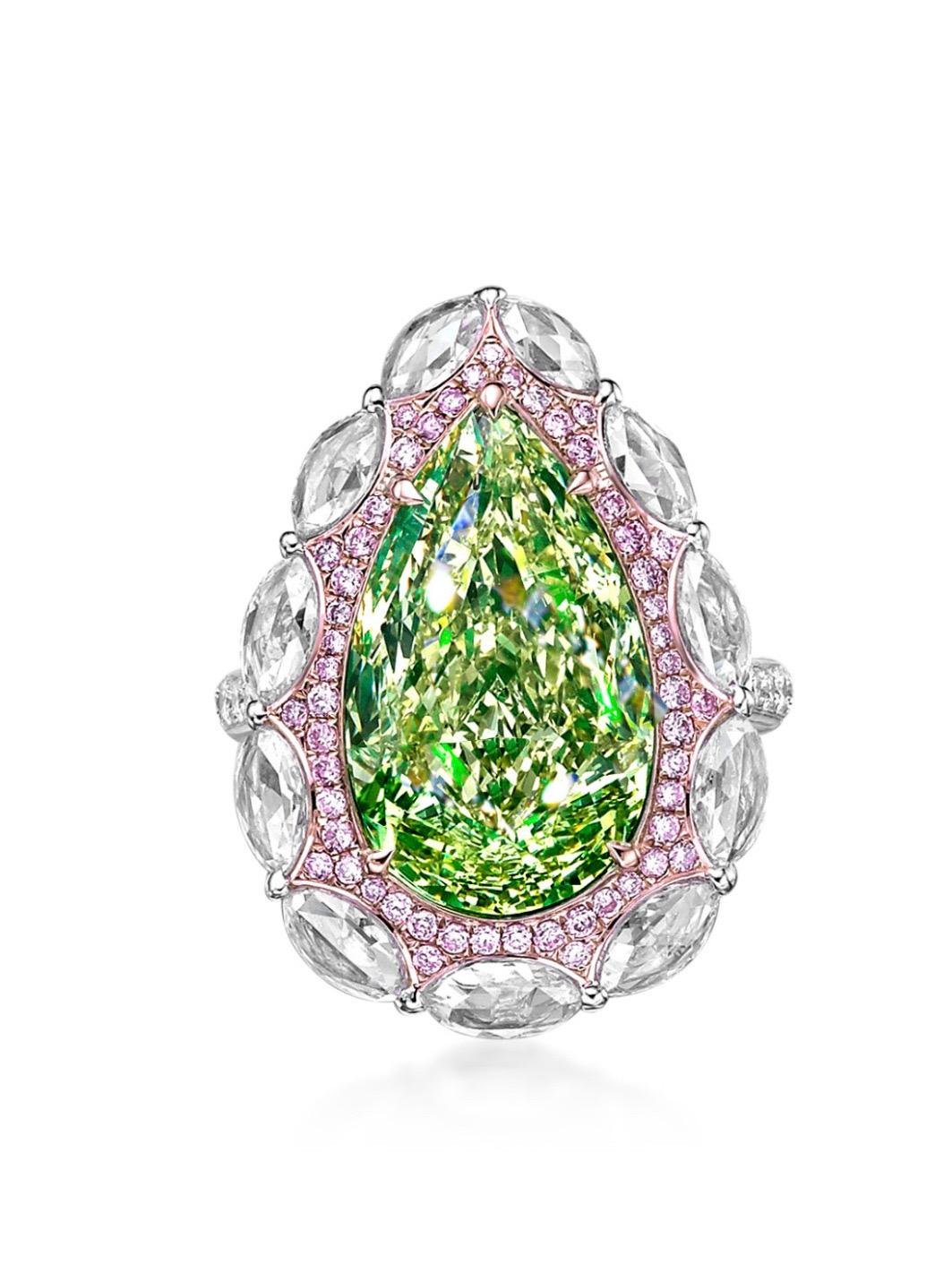 Emilio Jewelry Gia Certified 12.00 Carat Greenish Yellow Diamond Ring In New Condition For Sale In New York, NY