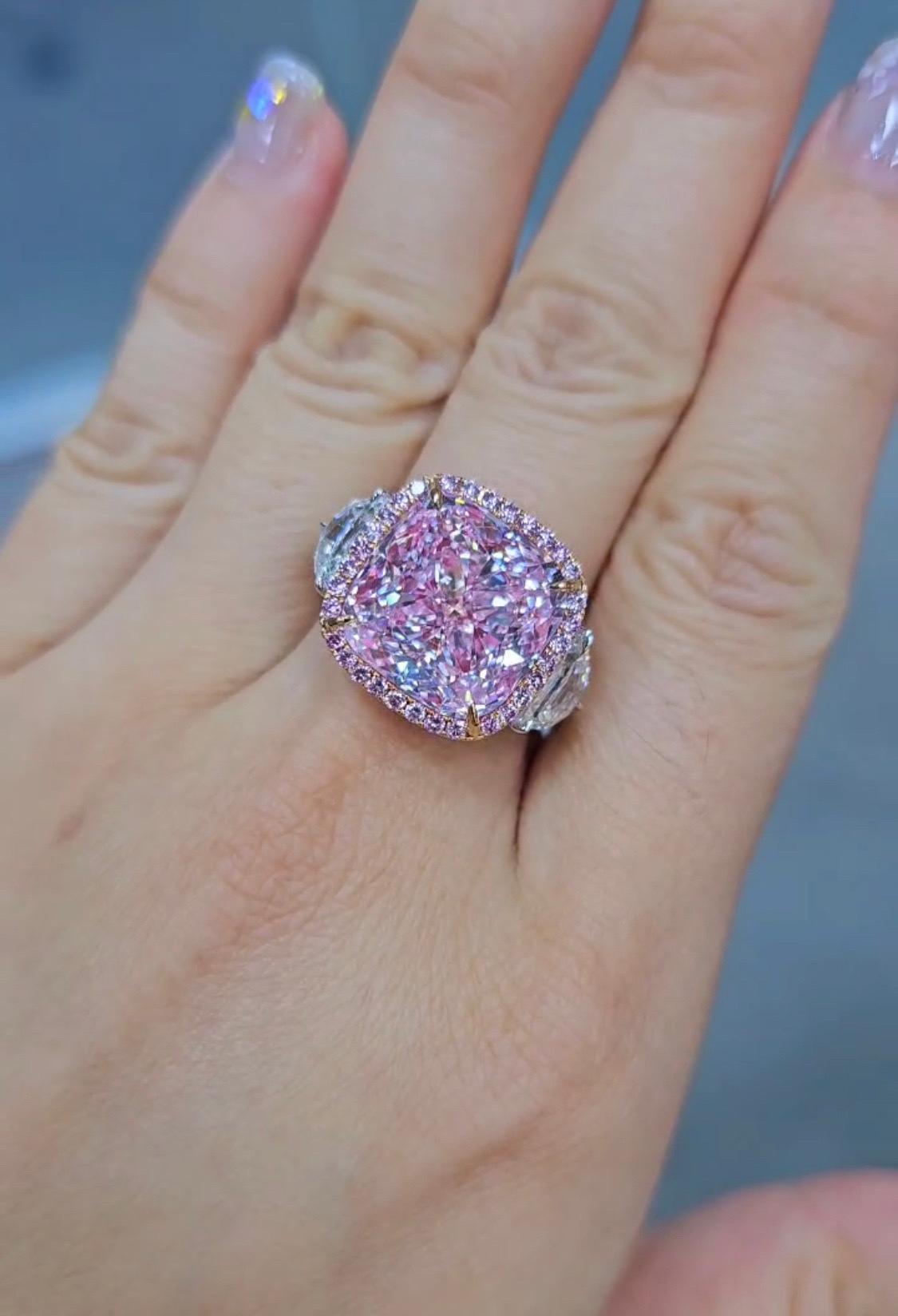 Anillo Emilio Jewelry Gia Certified 12.00 Carat Pink Diamond Corte cojín en venta