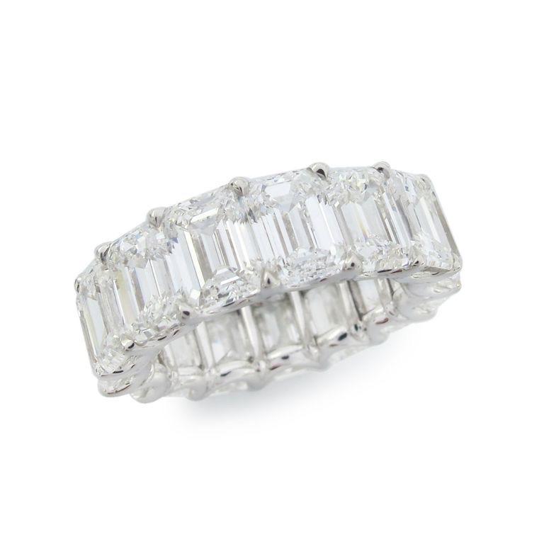 Women's or Men's Emilio Jewelry GIA Certified 15.32 Carat Emerald Cut Diamond Eternity Band For Sale