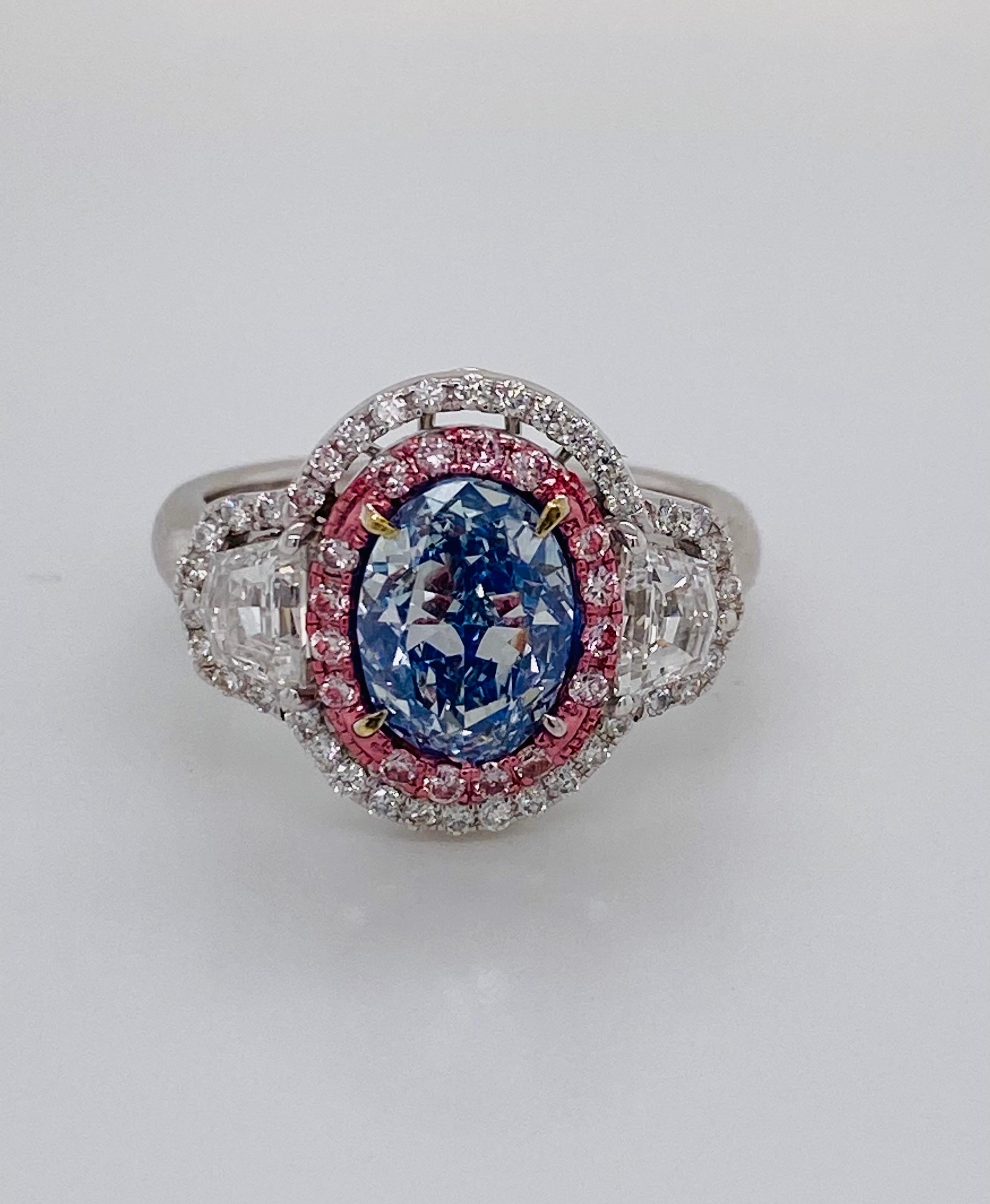 From the museum vault at Emilio Jewelry New York,
One of the rarest and only diamonds of its size and color. Please inquire for details. 