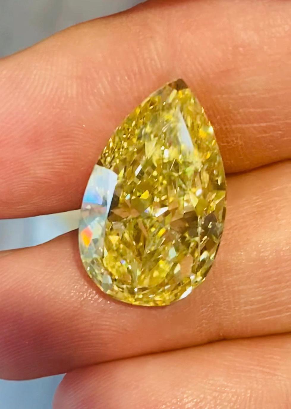Taglio a goccia Emilio Gioielli GIA Certificato 20,00 Carati Fancy Intense Yellow Pear Diamond in vendita