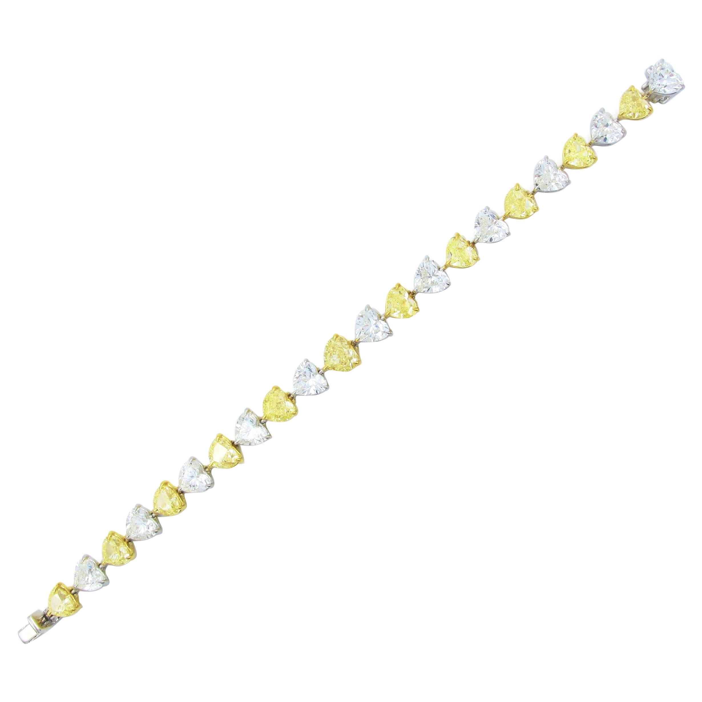 Emilio Jewelry Pulsera de Diamantes Amarillos Fancy Corazón Certificado Gia de 23,00 Quilates
