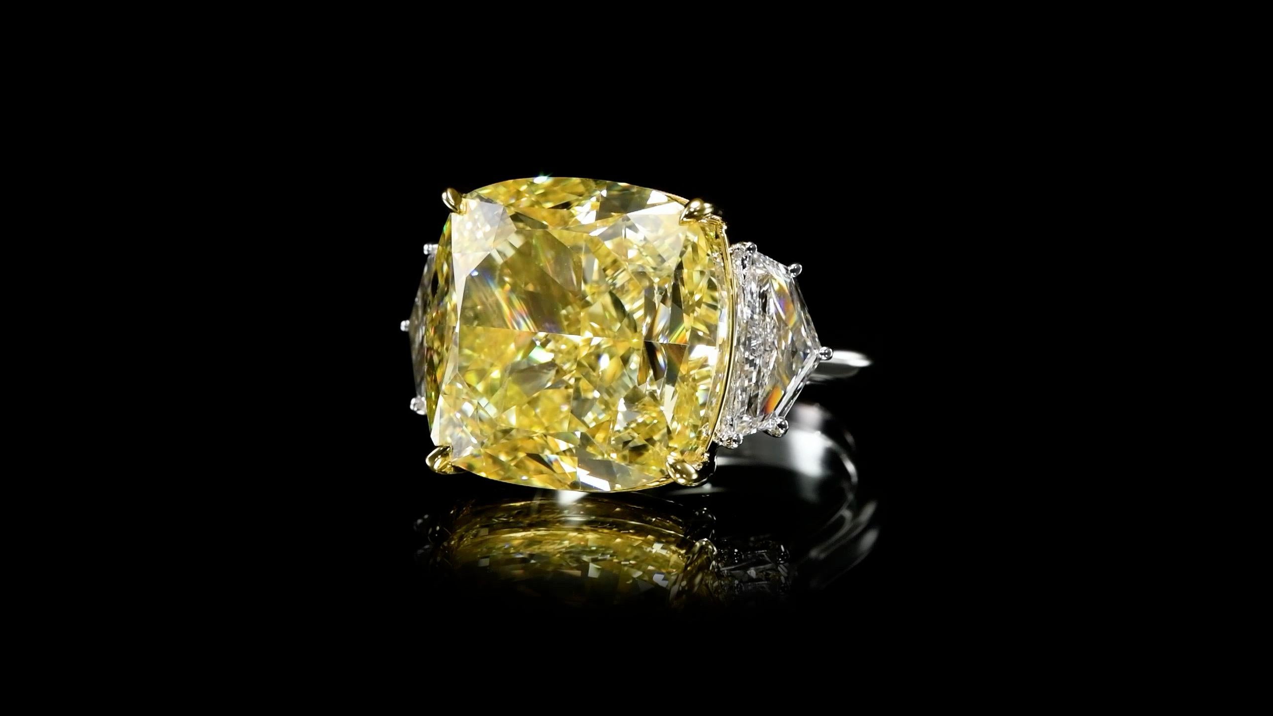 Emilio Jewelry Gia zertifizierter 28,00 Karat intensiv gelber makelloser Diamantring (Kissenschliff) im Angebot