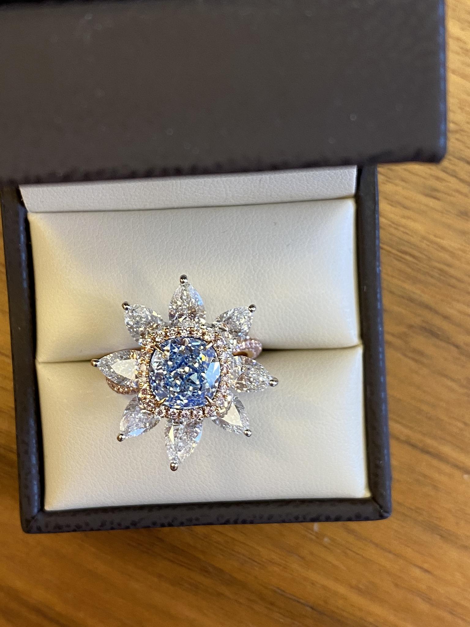 Emilio Jewelry Gia Certified 3.00 Carat Fancy Blue Diamond Ring In New Condition For Sale In New York, NY