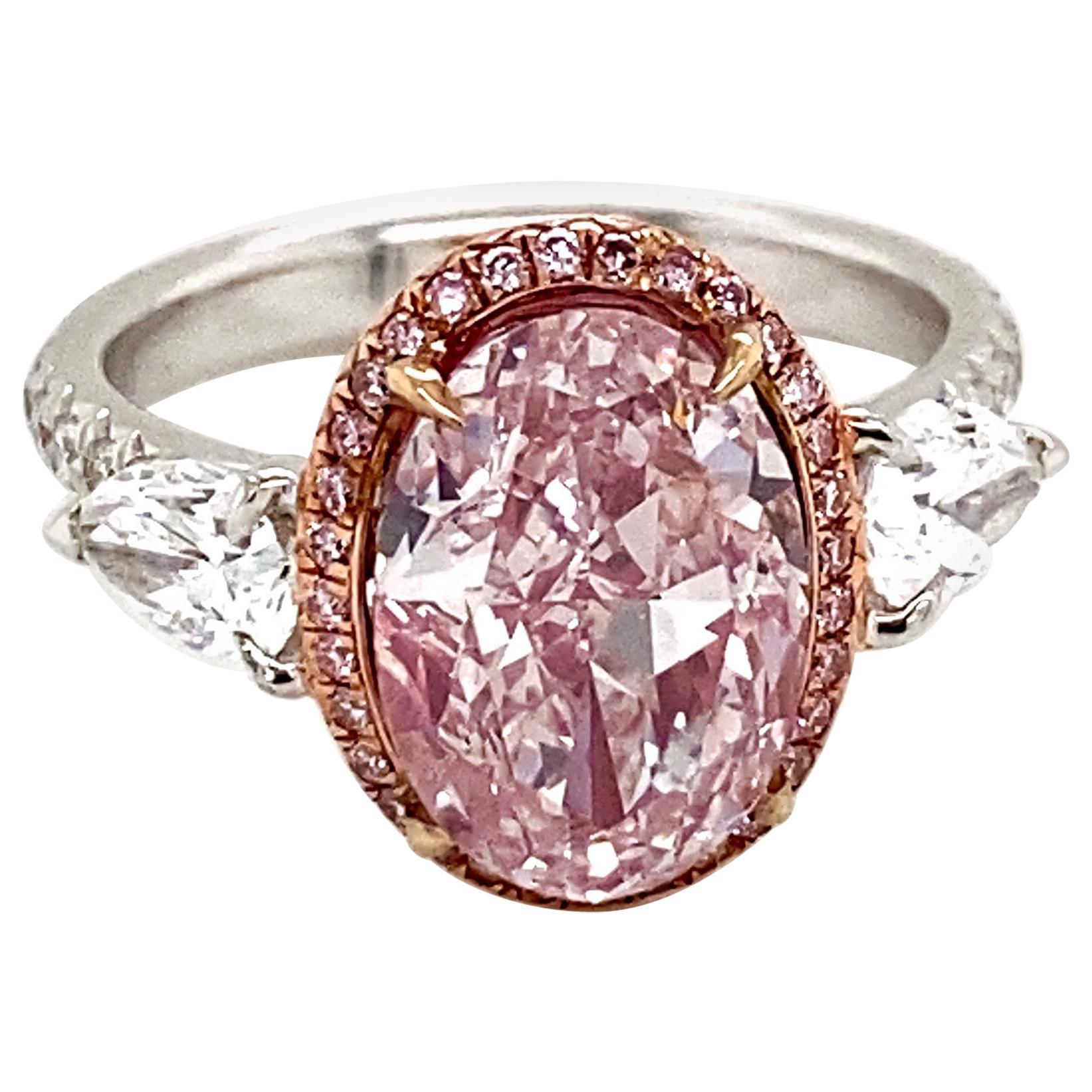 Emilio Jewelry, bague en diamant rose clair fantaisie de 3,00 carats certifié GIA en vente