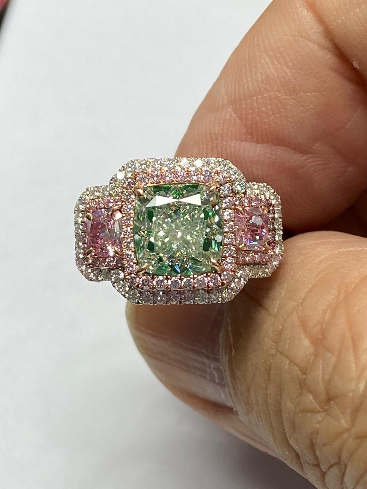 Emilio Jewelry GIA Certified 3.00 Carat Fancy Pure Green Diamond Ring In New Condition For Sale In New York, NY