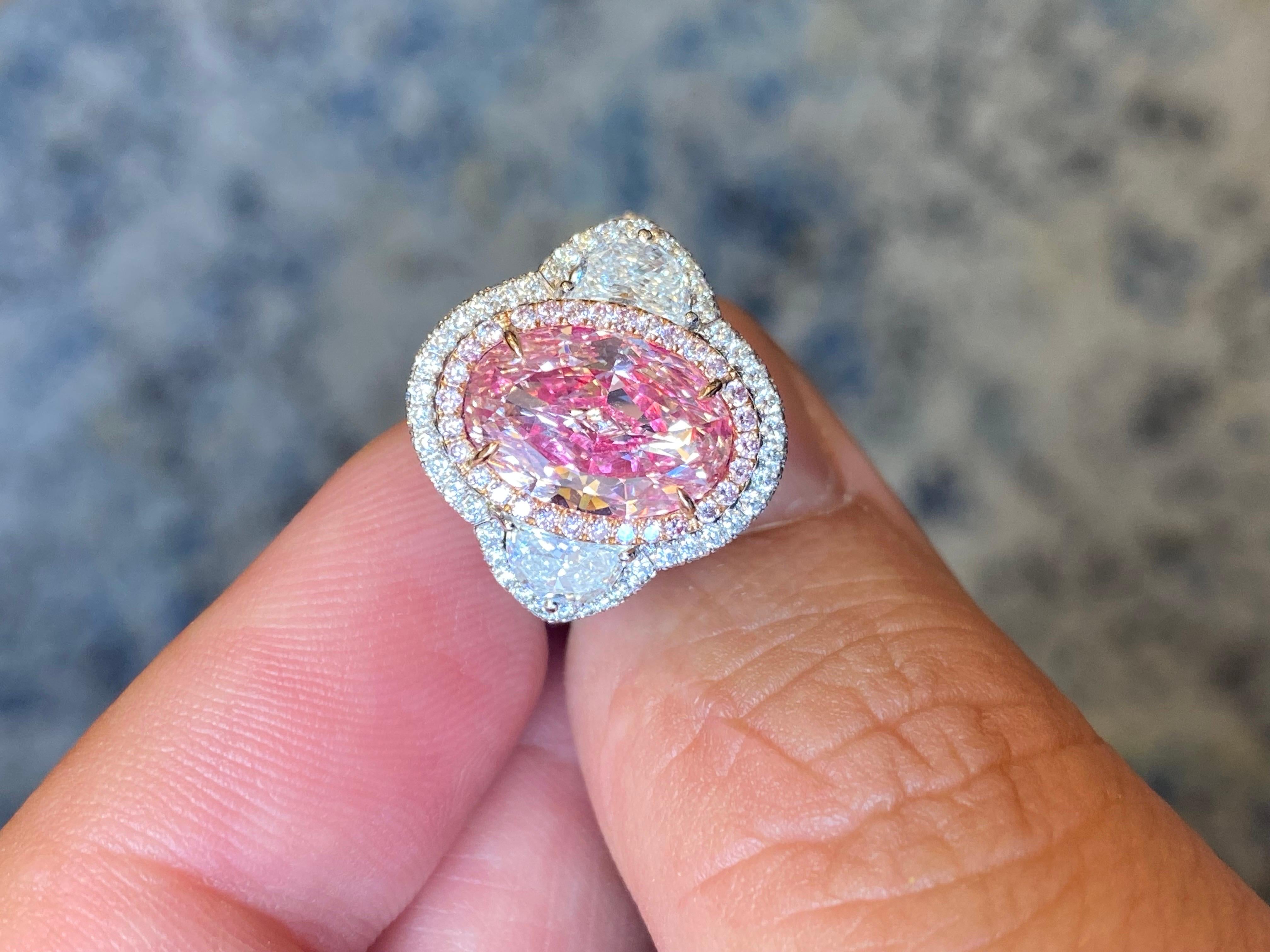 Emilio Schmuck GIA zertifiziert 3,00 Karat Oval Pink Diamond Ring  (Ovalschliff) im Angebot