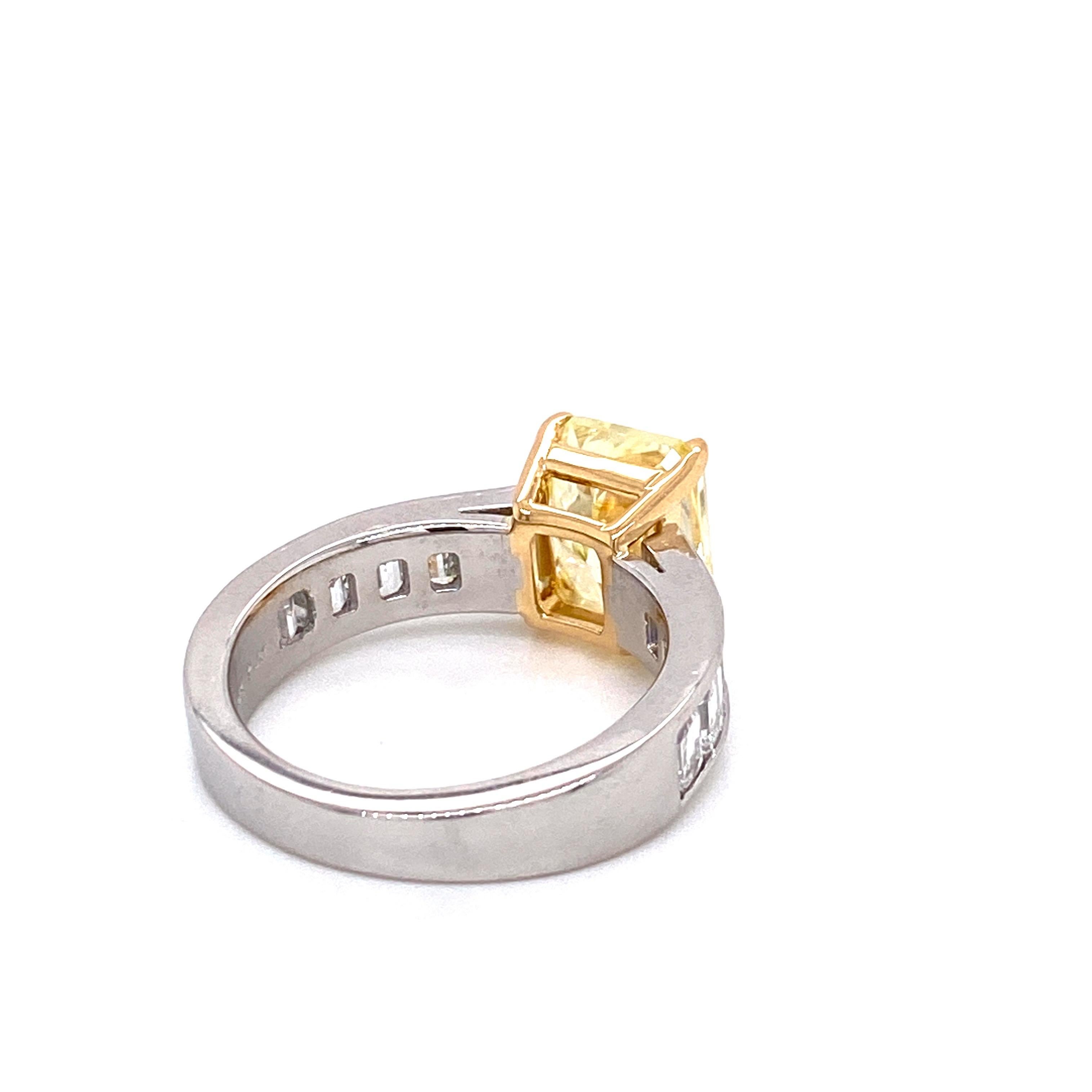 Women's or Men's Emilio Jewelry GIA Certified 3.50 Carat Fancy Yellow Diamond Ring