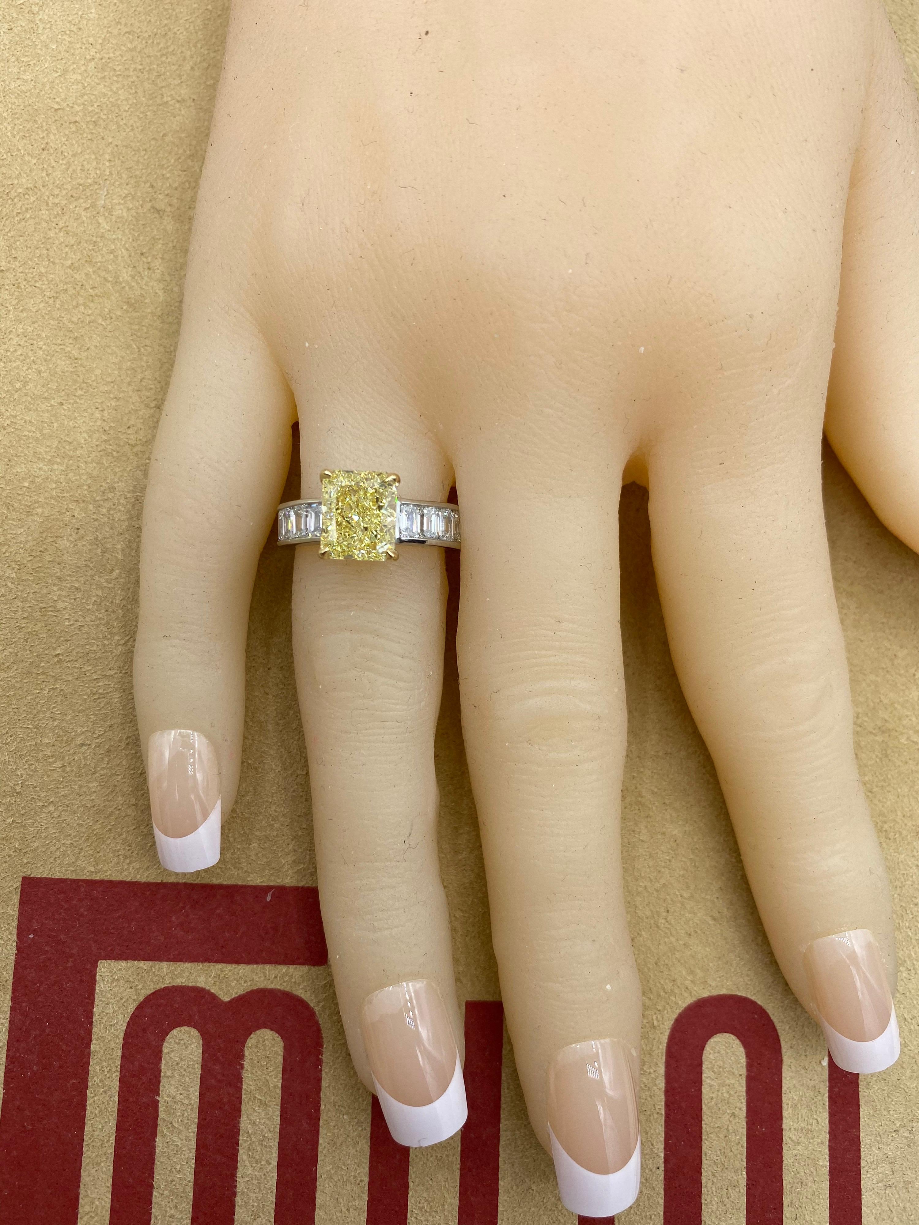 Emilio Jewelry GIA Certified 3.50 Carat Fancy Yellow Diamond Ring 4
