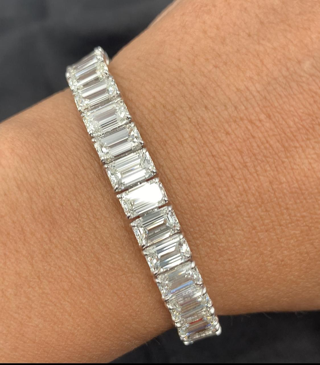 Modern Emilio Jewelry Gia Certified 35.00 Carat Emerald Cut Diamond Bracelet For Sale