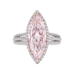 Emilio ! Bague en diamant certifié GIA de 4,00 carats, de couleur rose Light Marquise.