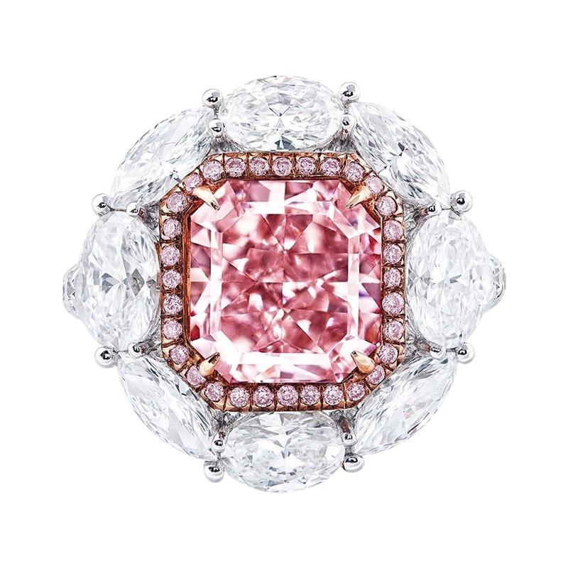 Emilio Jewelry, bague en diamant rose clair fantaisie de 4,00 carats certifié GIA en vente