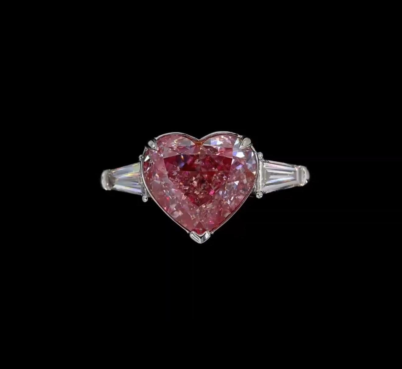 Emilio ! Bague en diamant certifié GIA de 4,00 carats en forme de cœur en rose clair Neuf - En vente à New York, NY